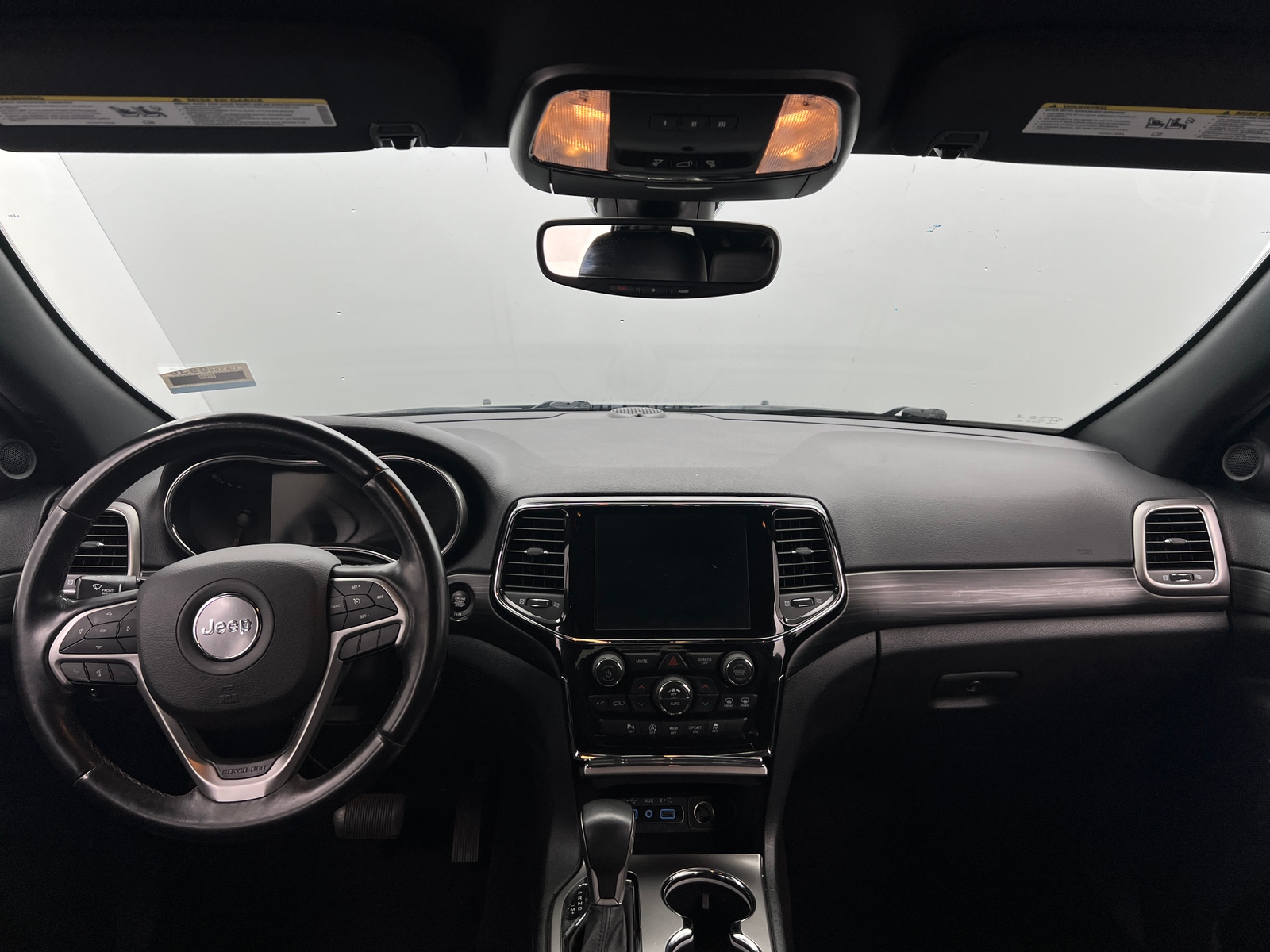 Thumbnail: 2020 Jeep Grand Cherokee - 3