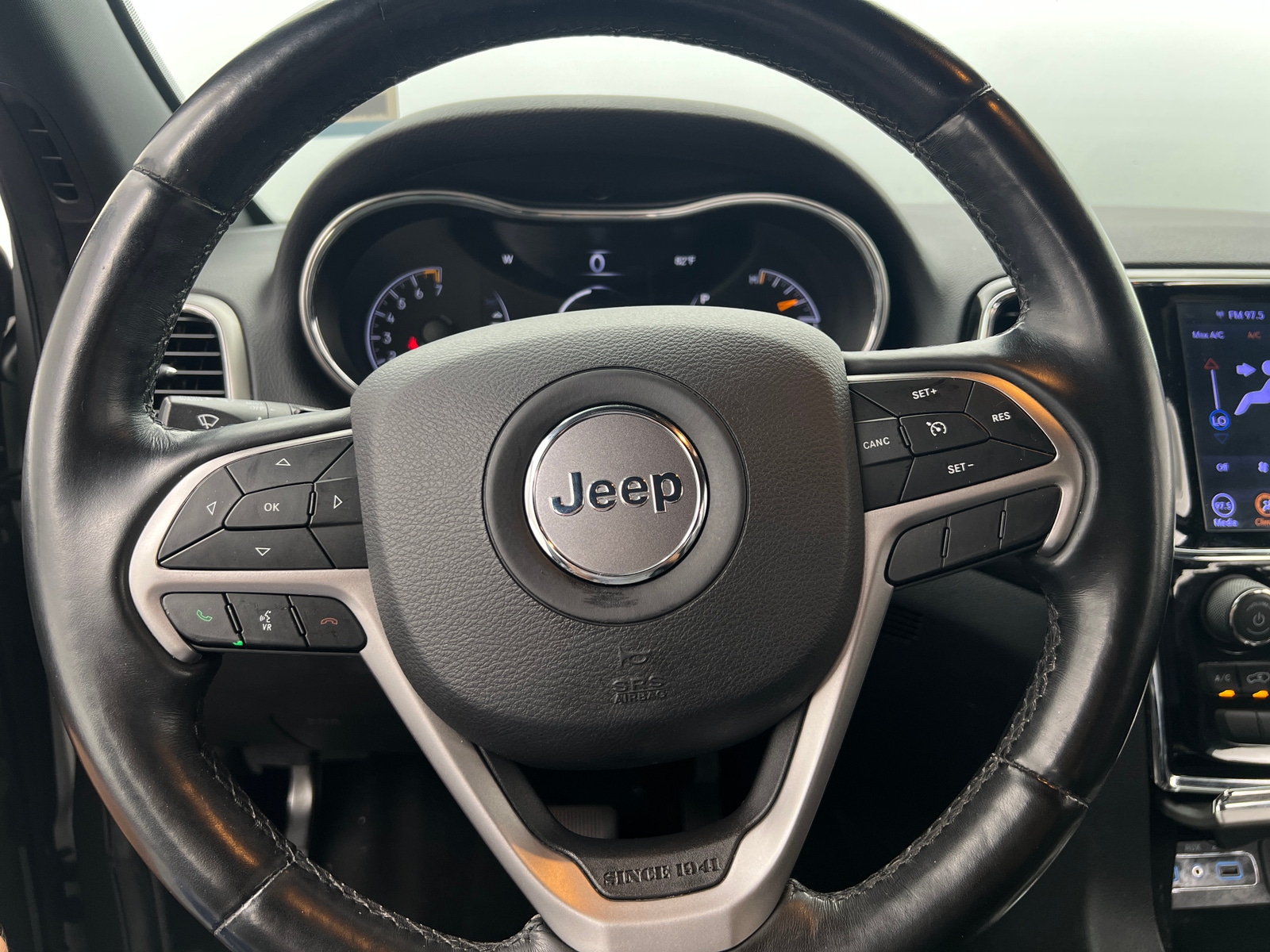 Thumbnail: 2020 Jeep Grand Cherokee - 5