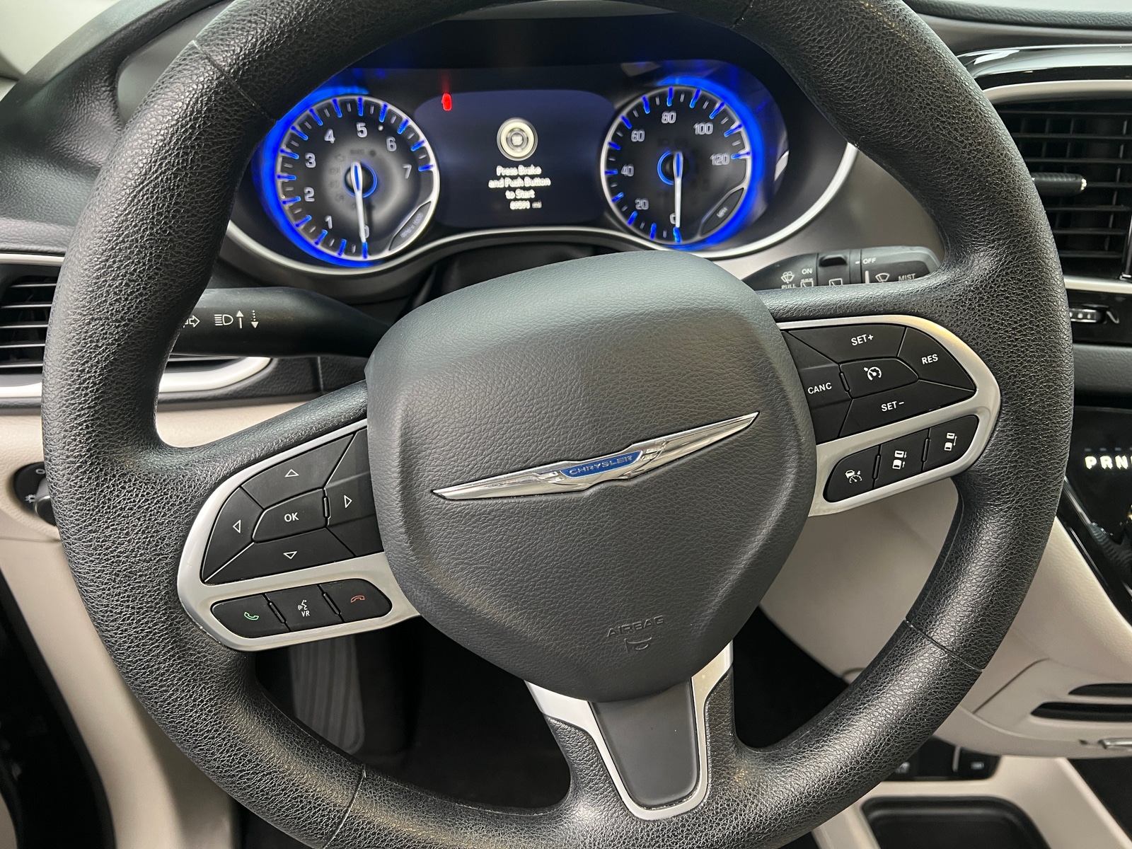 Thumbnail: 2020 Chrysler Pacifica - 5