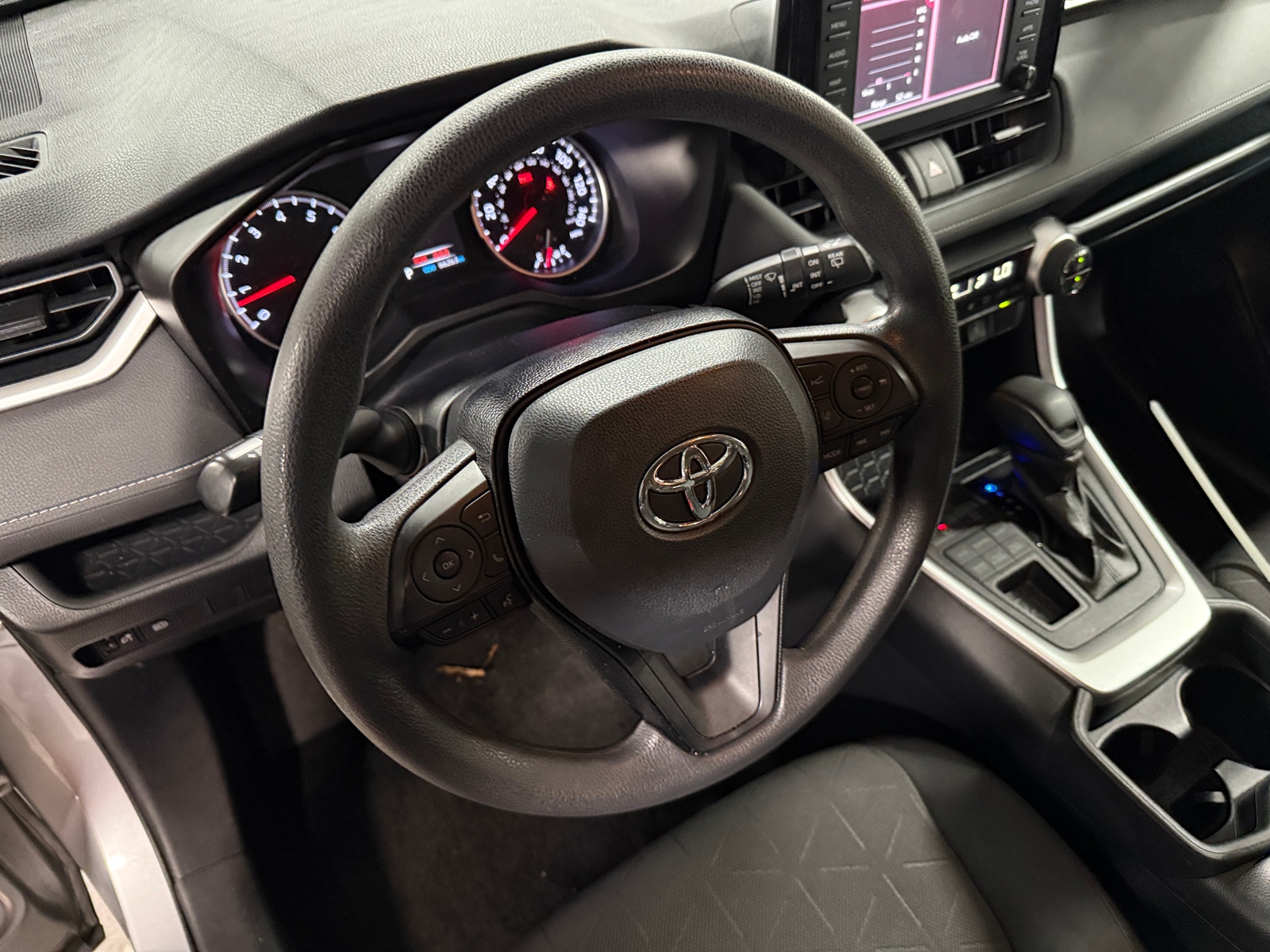 Thumbnail: 2019 Toyota RAV4 - 5