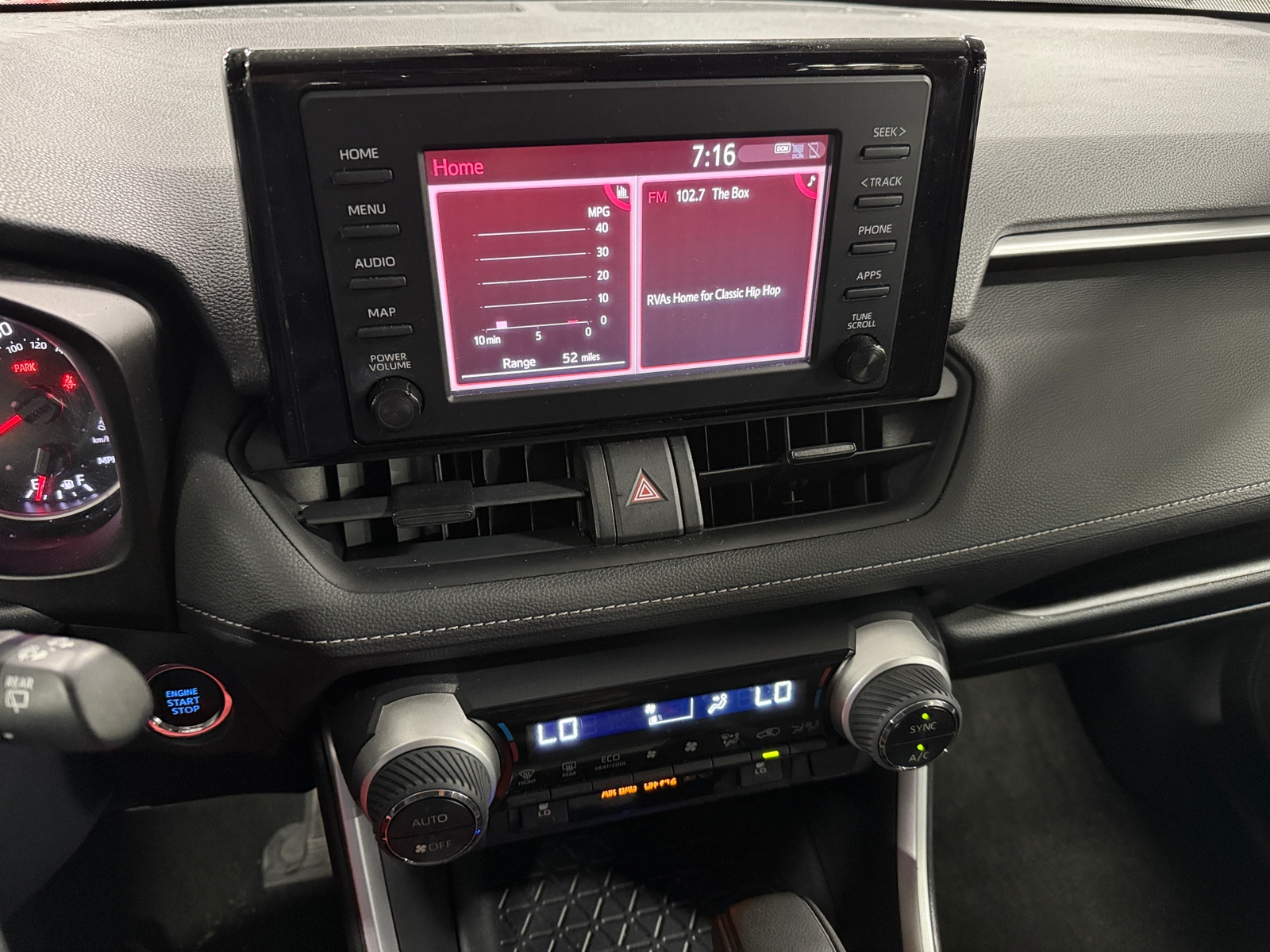 Thumbnail: 2019 Toyota RAV4 - 4