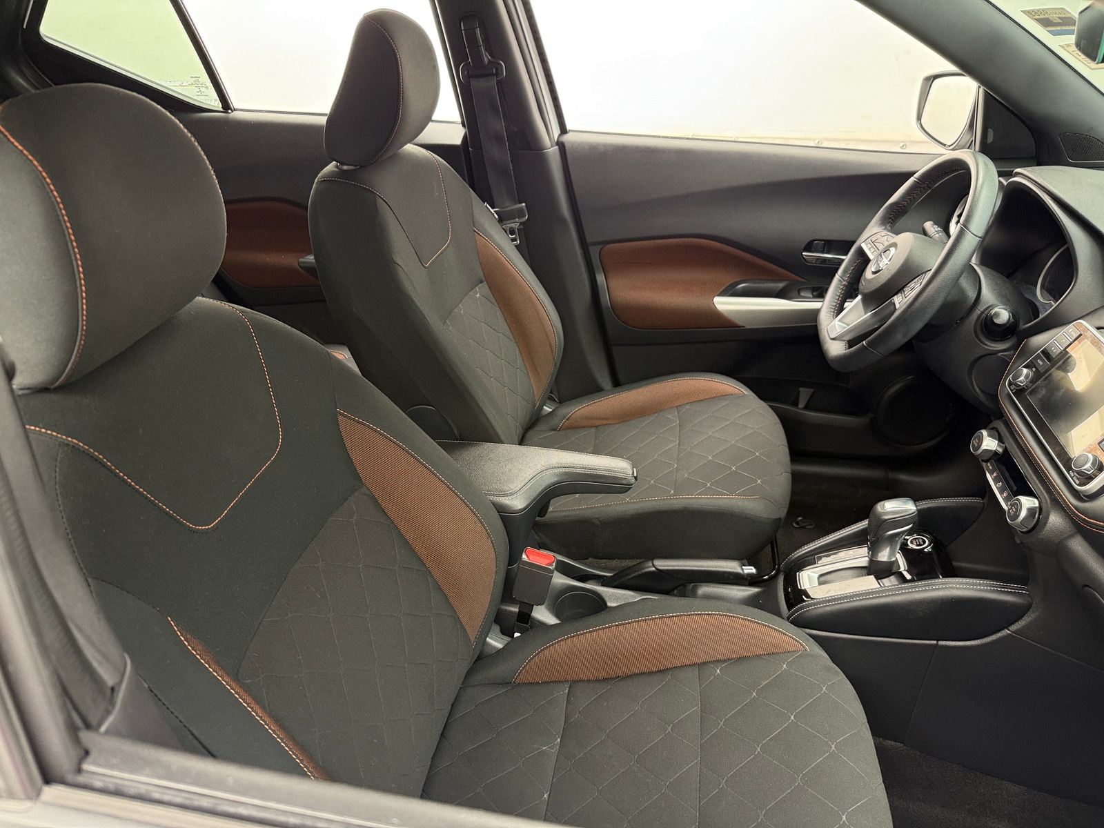 Thumbnail: 2020 Nissan Kicks - 2