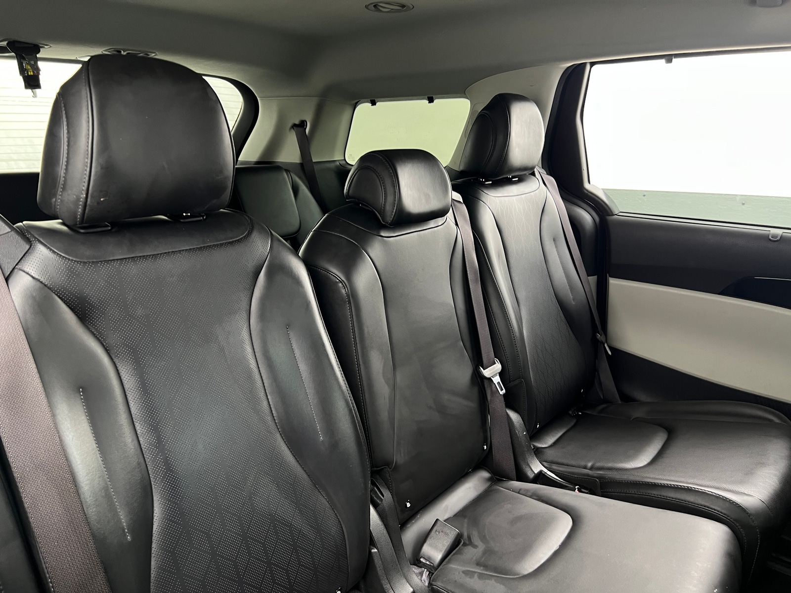 Thumbnail: 2022 Kia Carnival - 5