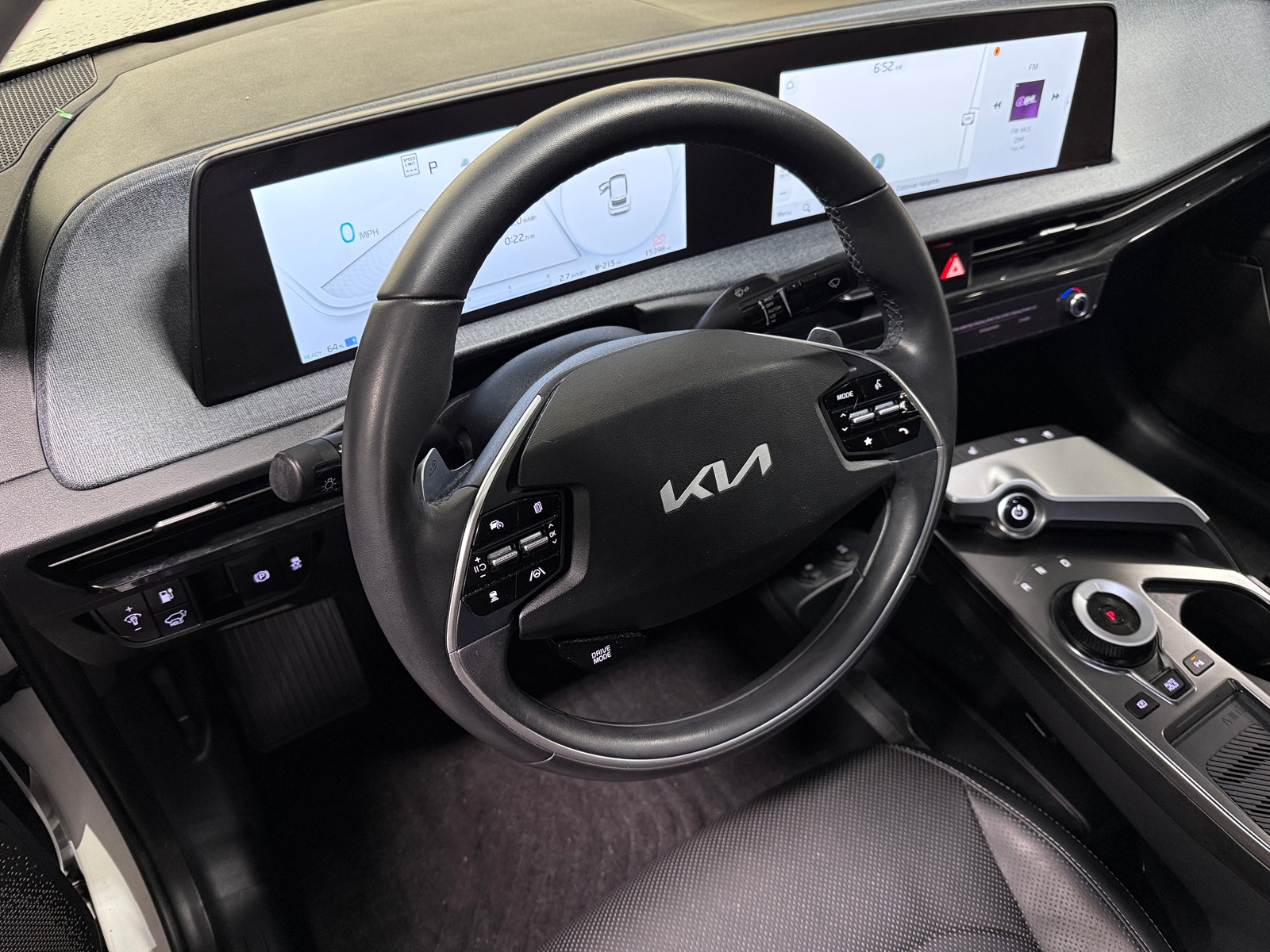 Thumbnail: 2023 Kia EV6 - 4