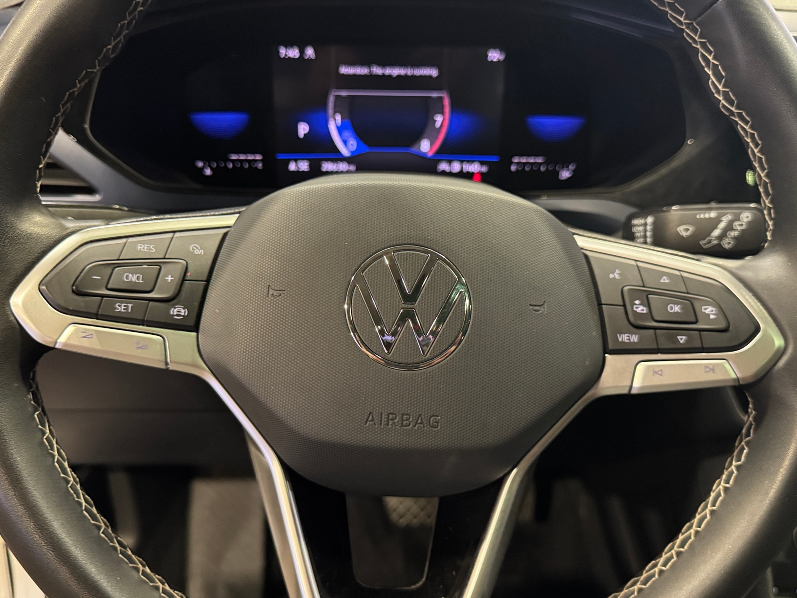 Thumbnail: 2022 Volkswagen Taos - 4