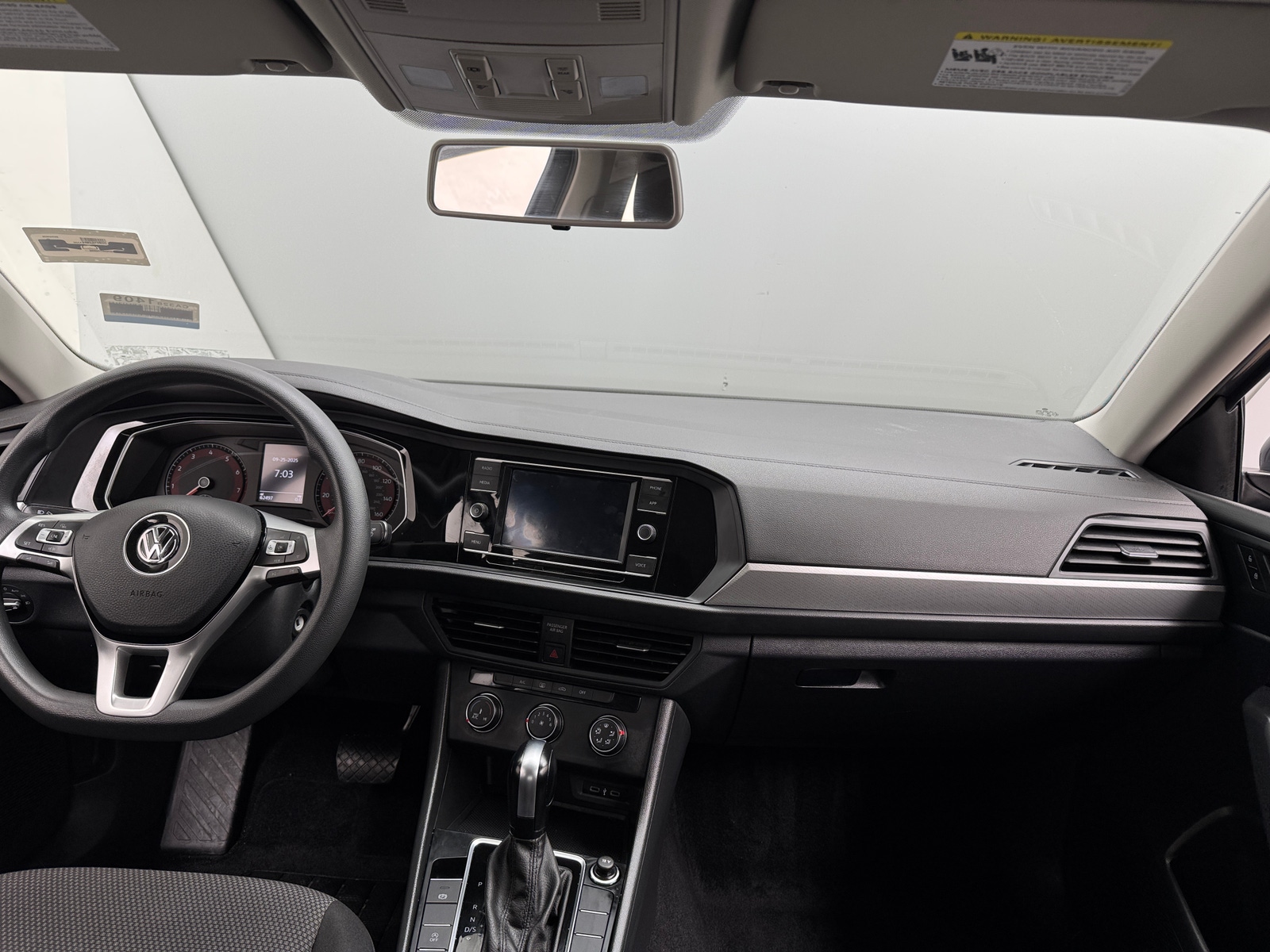 Thumbnail: 2021 Volkswagen Jetta - 3