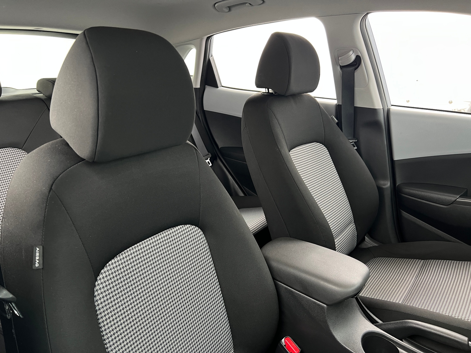 Thumbnail: 2019 Hyundai Kona - 2