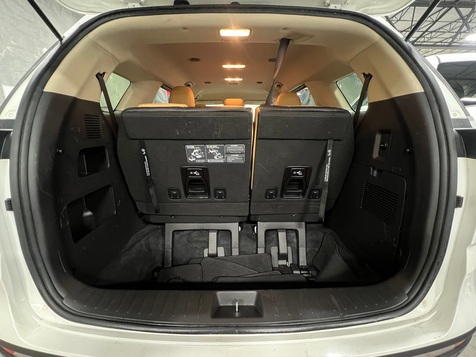 Thumbnail: 2022 Kia Carnival - 6