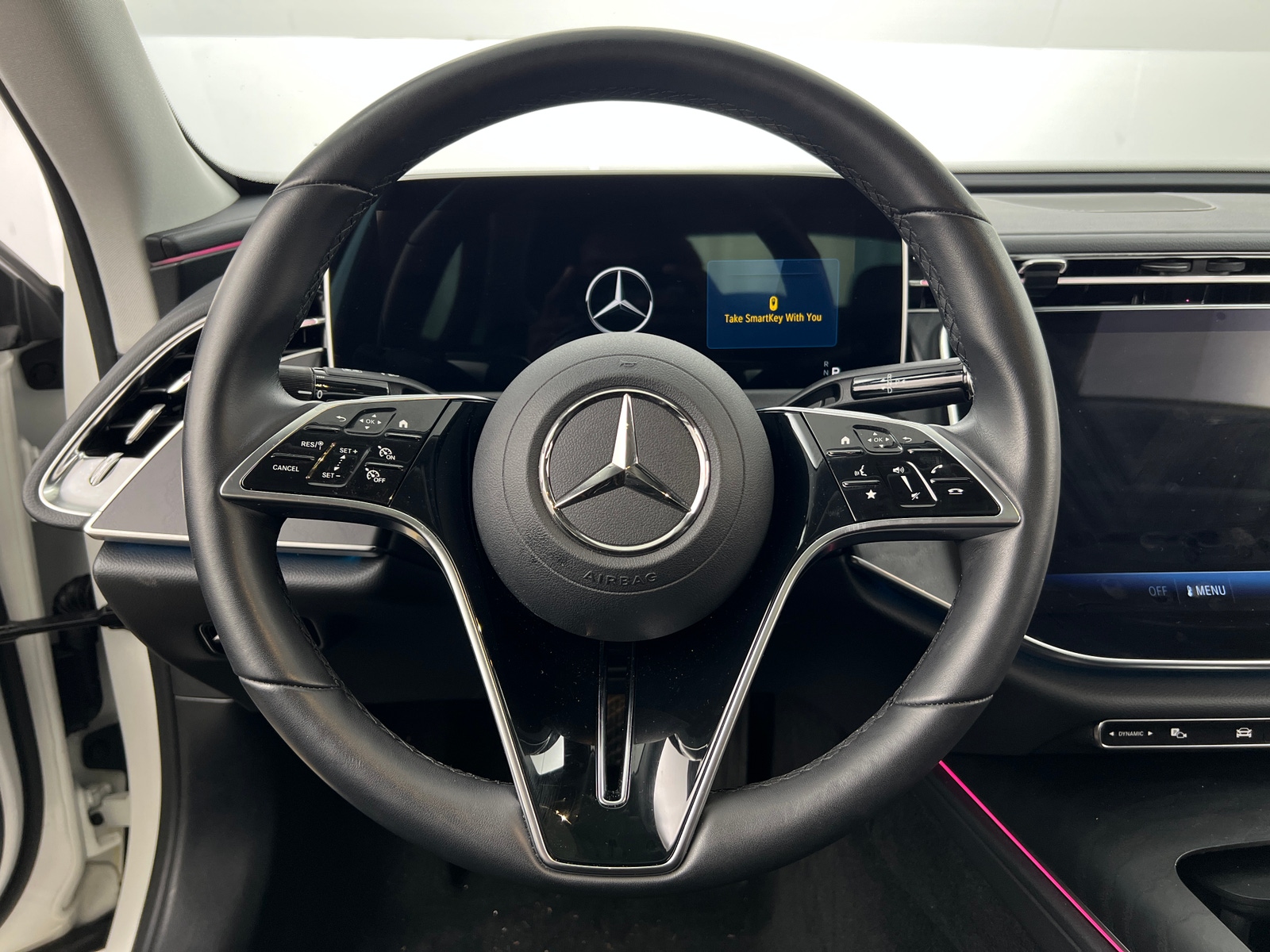 Thumbnail: 2025 Mercedes-Benz E-Class - 4
