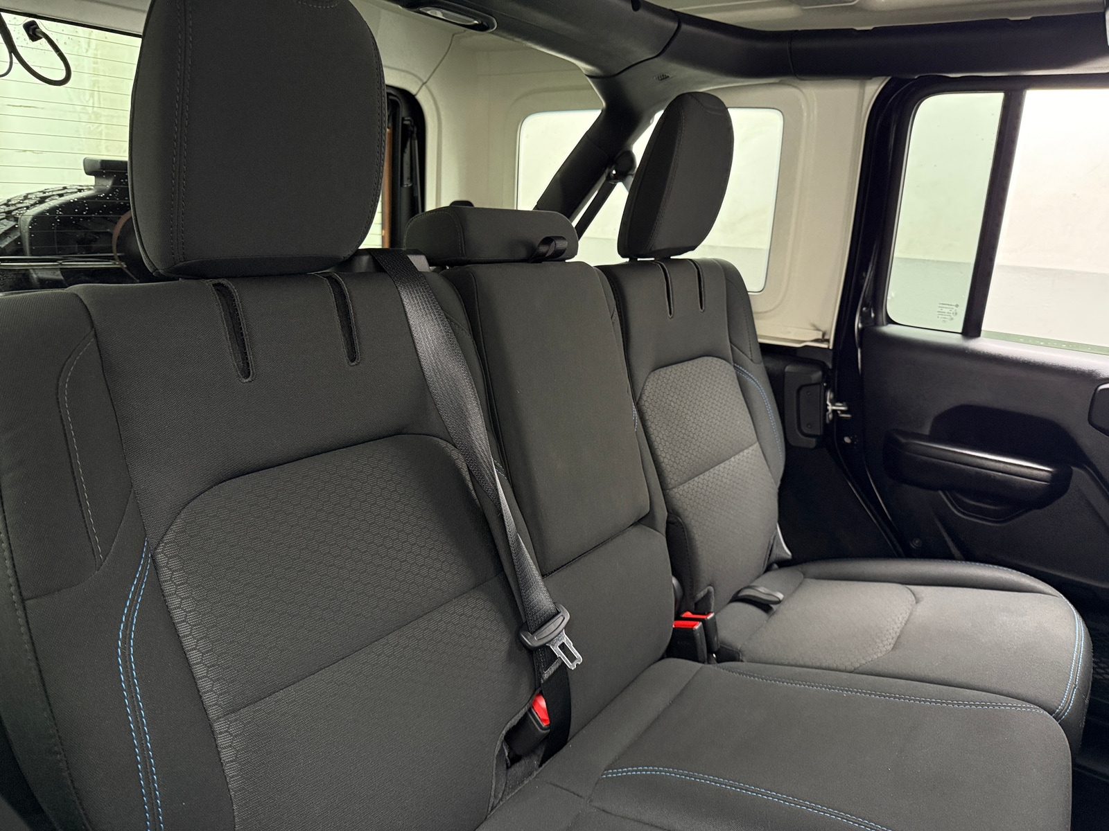 Thumbnail: 2021 Jeep Wrangler - 6
