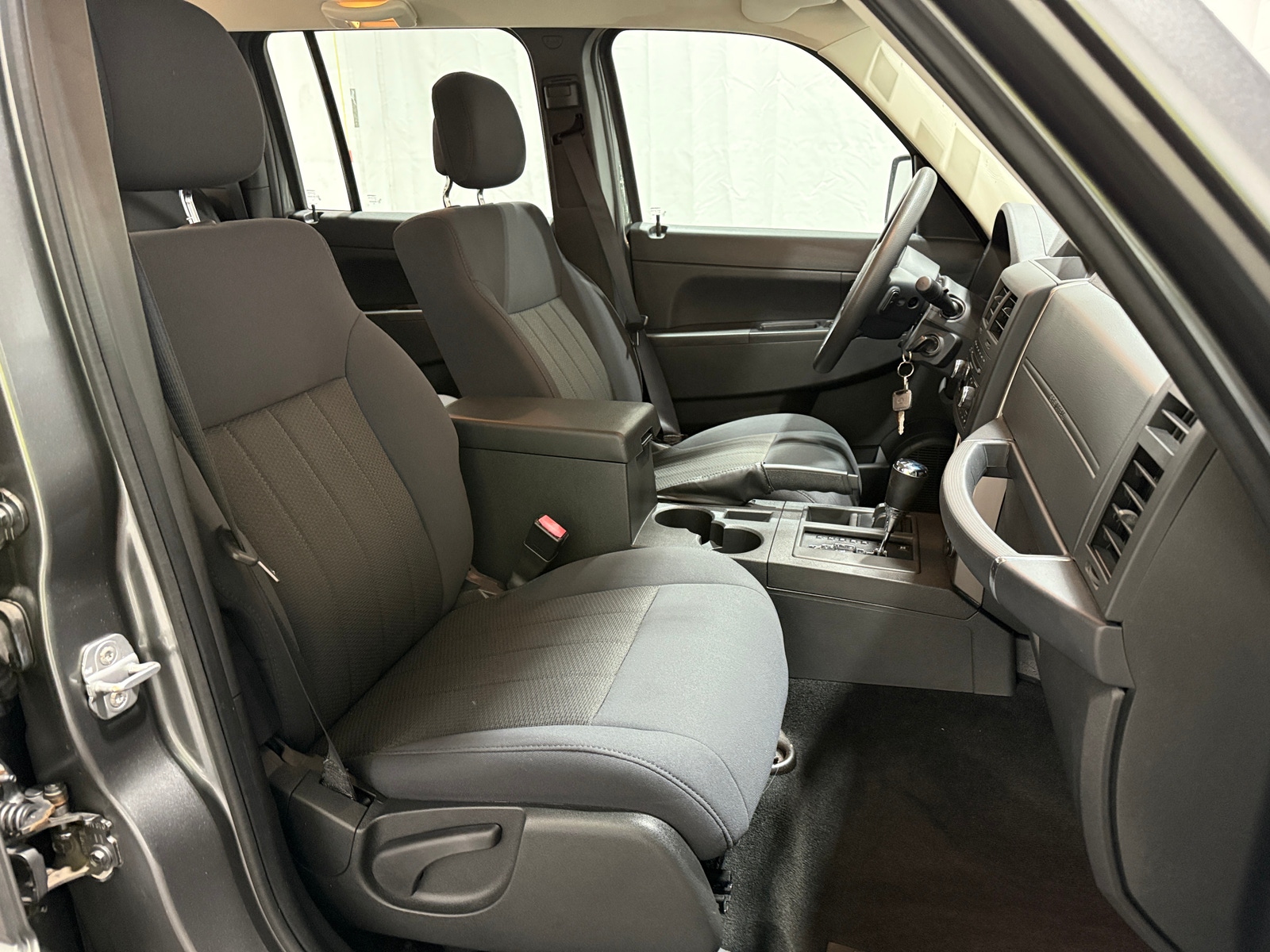 Thumbnail: 2012 Jeep Liberty - 2