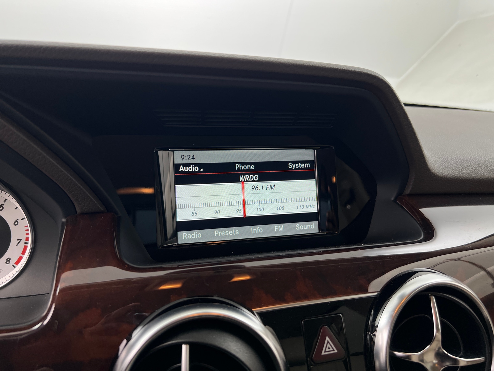 Thumbnail: 2013 Mercedes-Benz GLK - 4