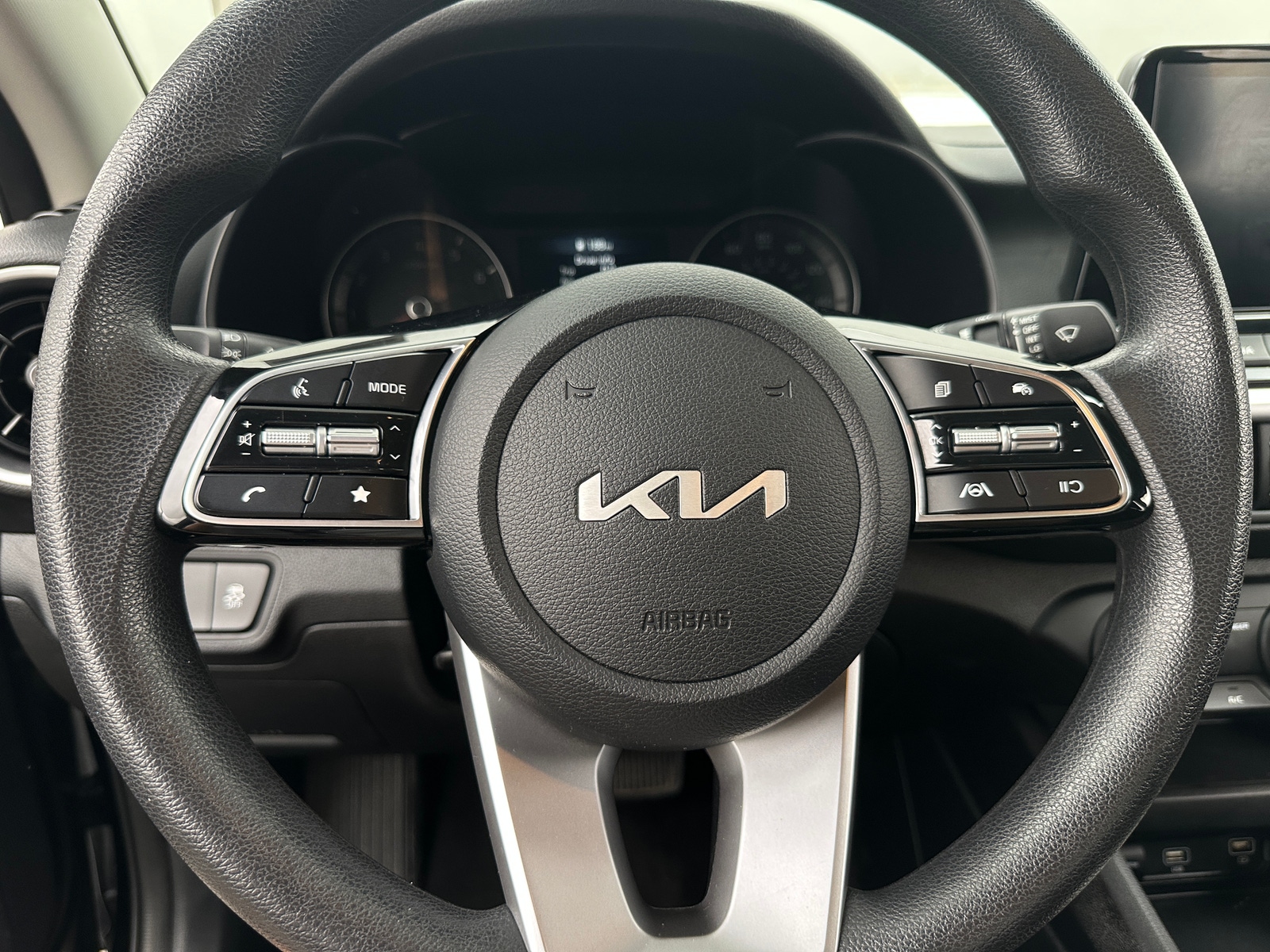 Thumbnail: 2024 Kia Forte - 5