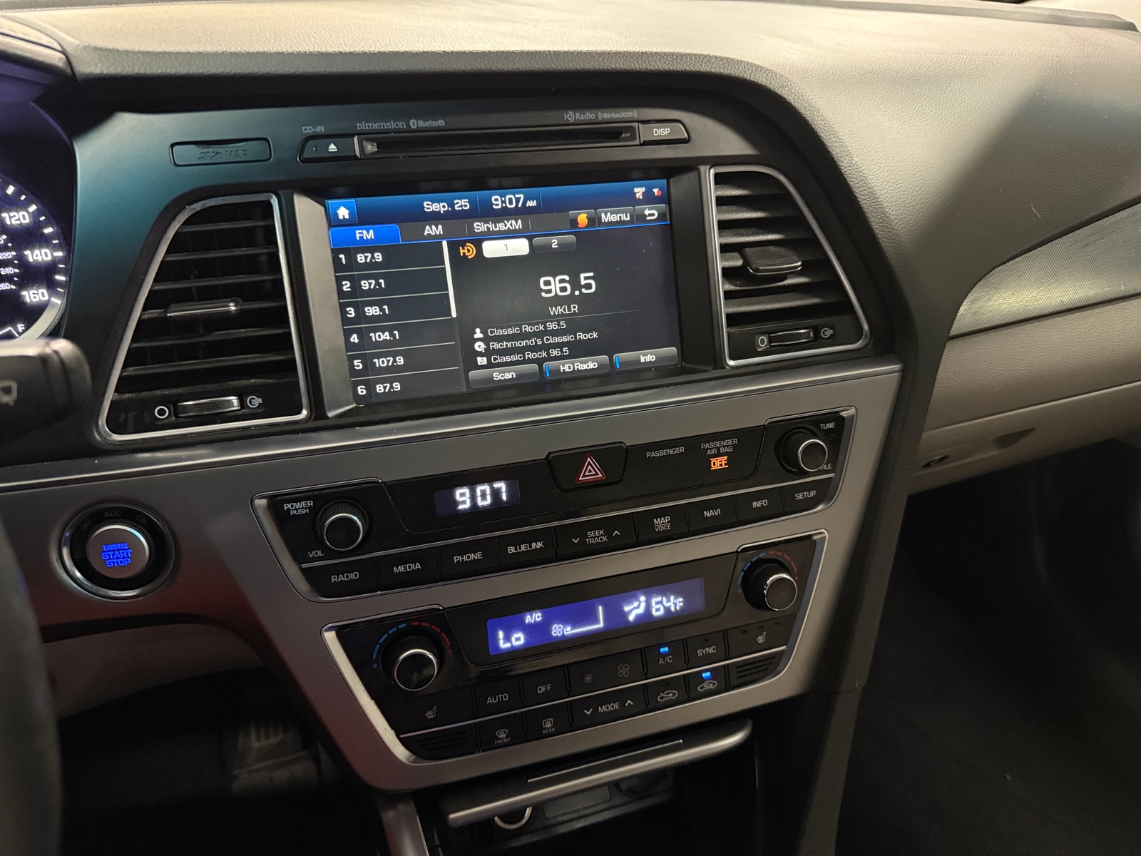 Thumbnail: 2016 Hyundai Sonata - 3