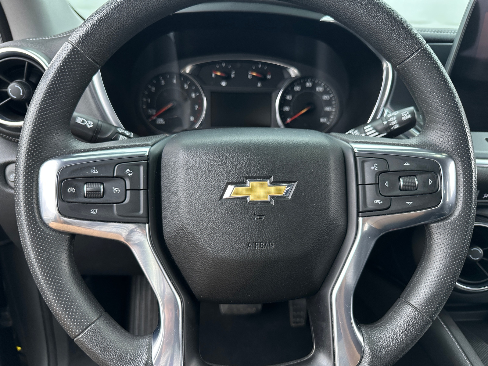 Thumbnail: 2023 Chevrolet Blazer - 5