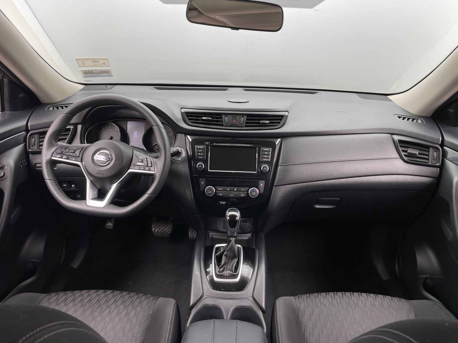 Thumbnail: 2018 Nissan Rogue - 3