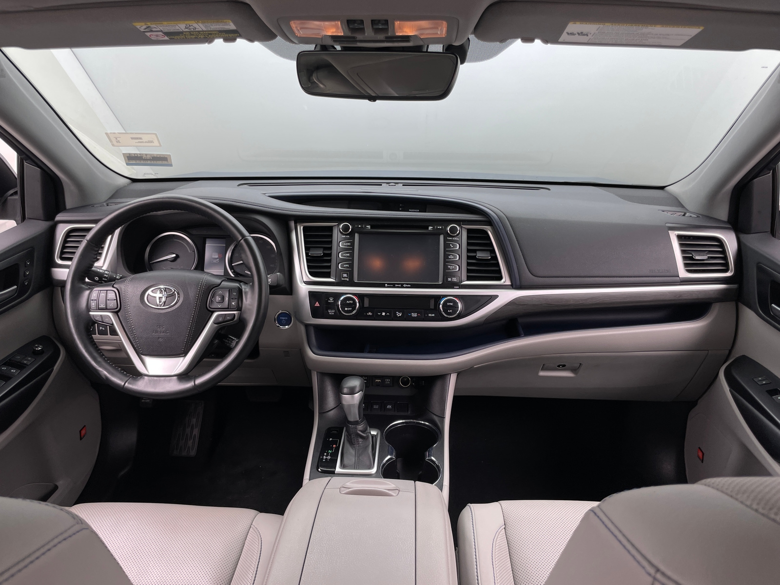 Thumbnail: 2019 Toyota Highlander - 2