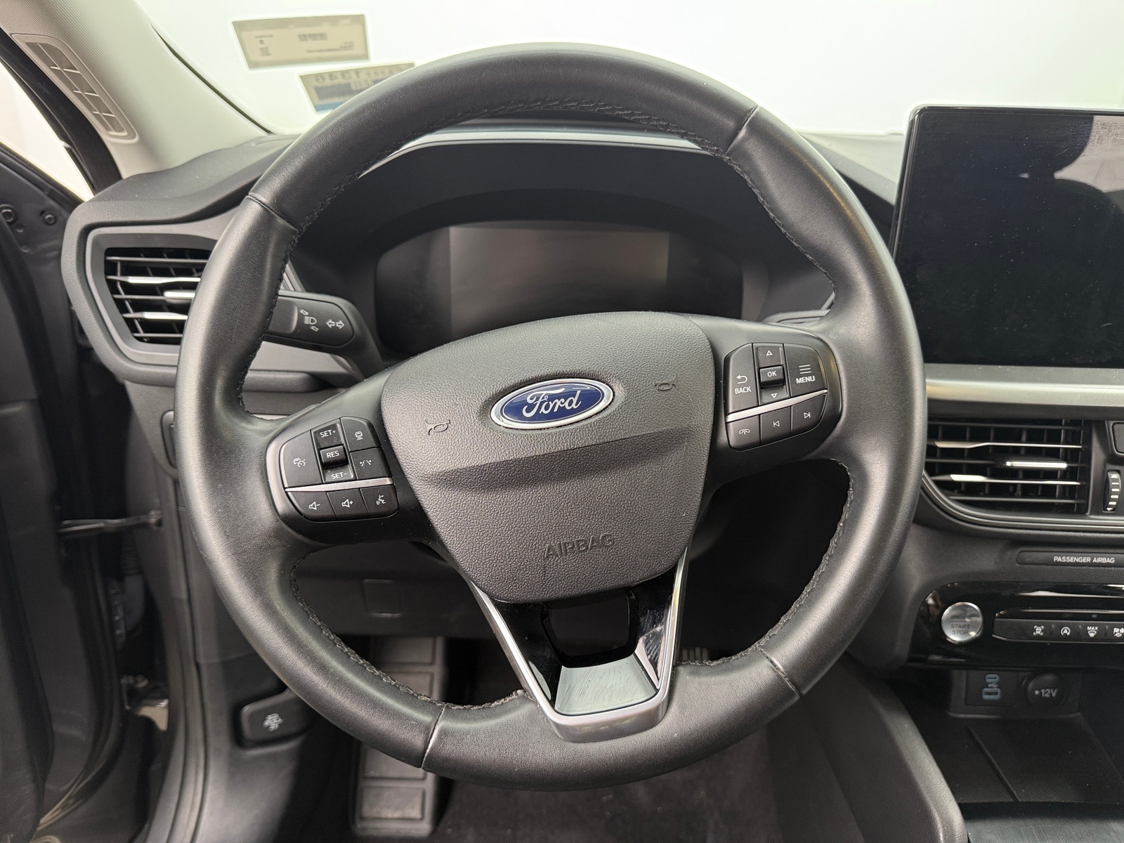 Thumbnail: 2023 Ford Escape - 5