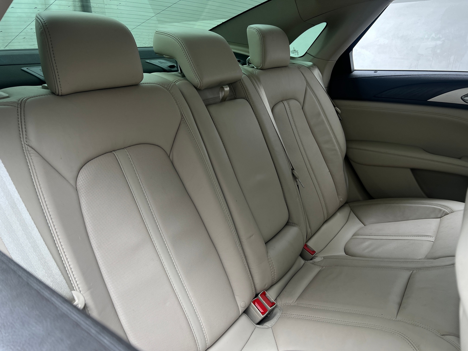 Thumbnail: 2020 Lincoln MKZ - 5
