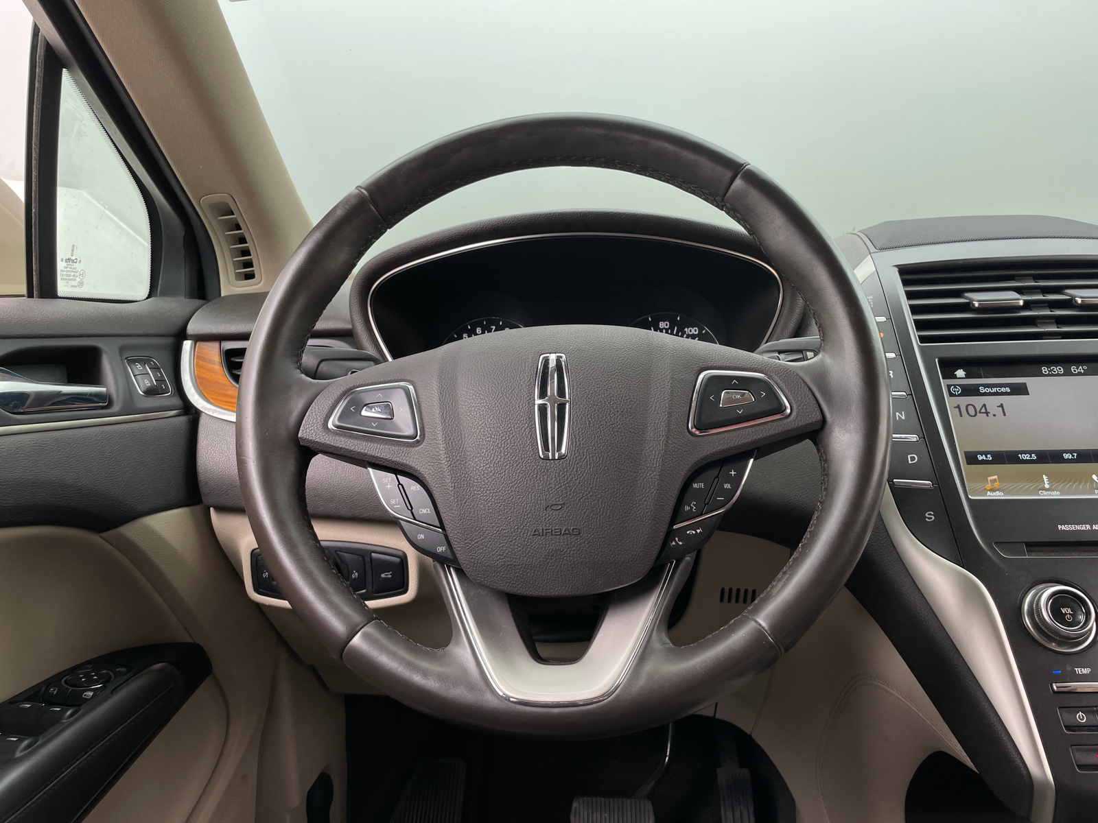 Thumbnail: 2018 Lincoln MKC - 4