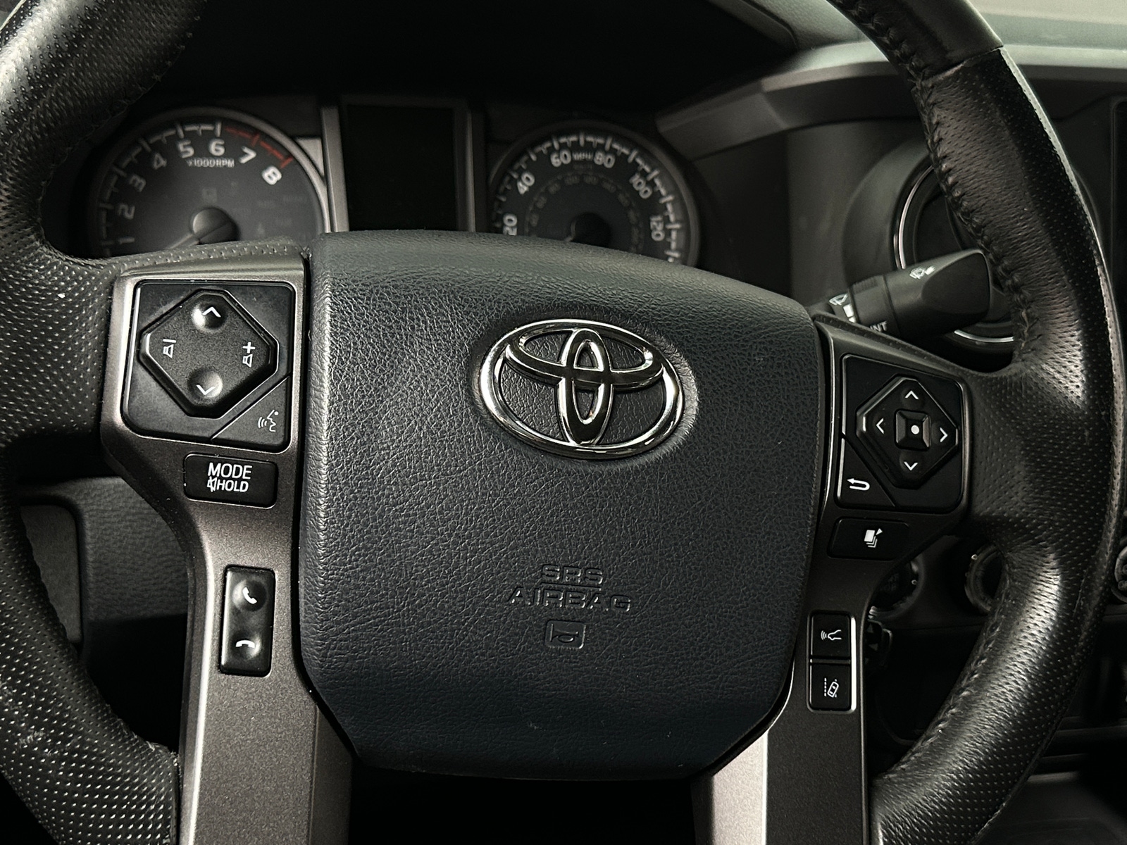 Thumbnail: 2018 Toyota Tacoma - 5