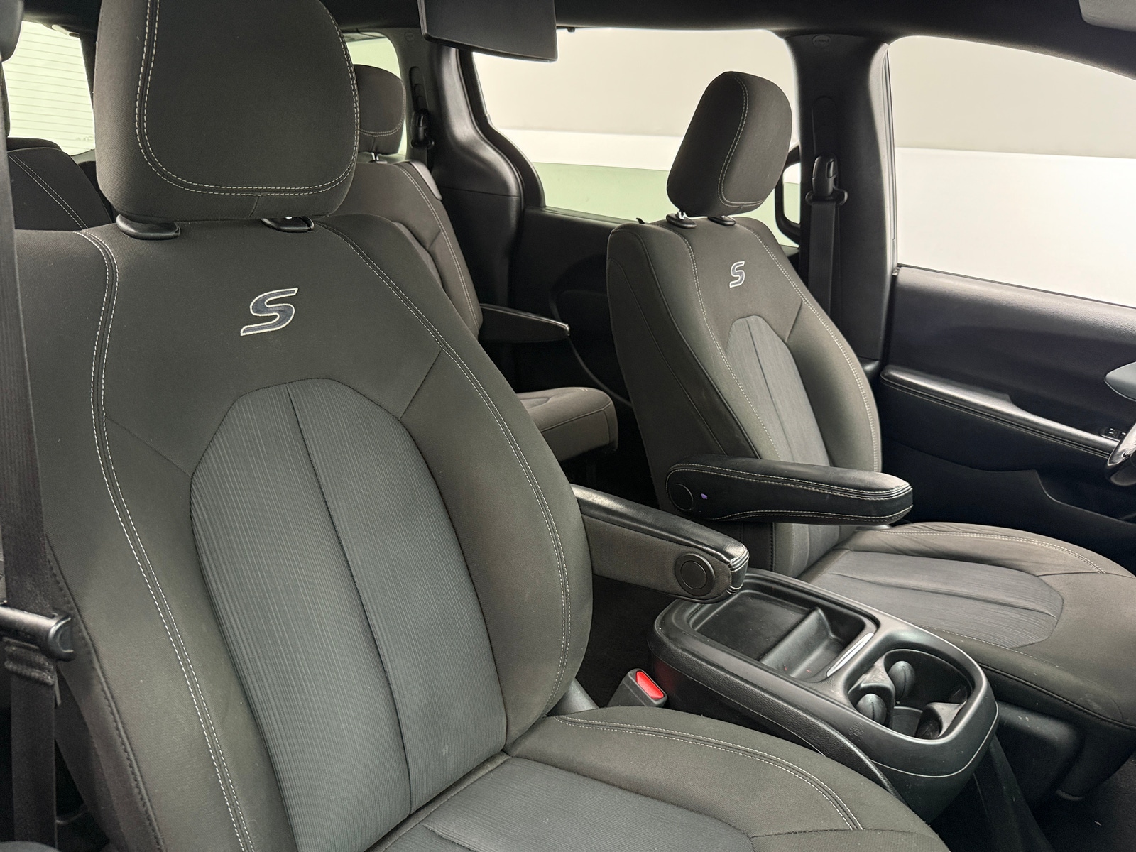 Thumbnail: 2020 Chrysler Pacifica - 2