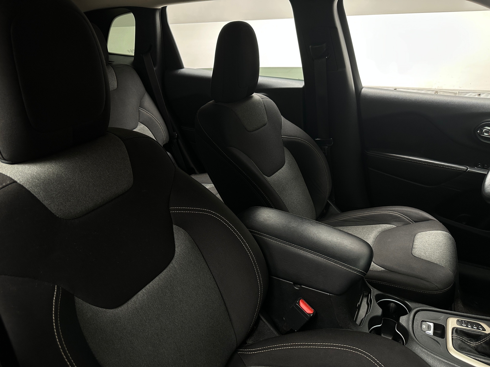 Thumbnail: 2015 Jeep Cherokee - 2