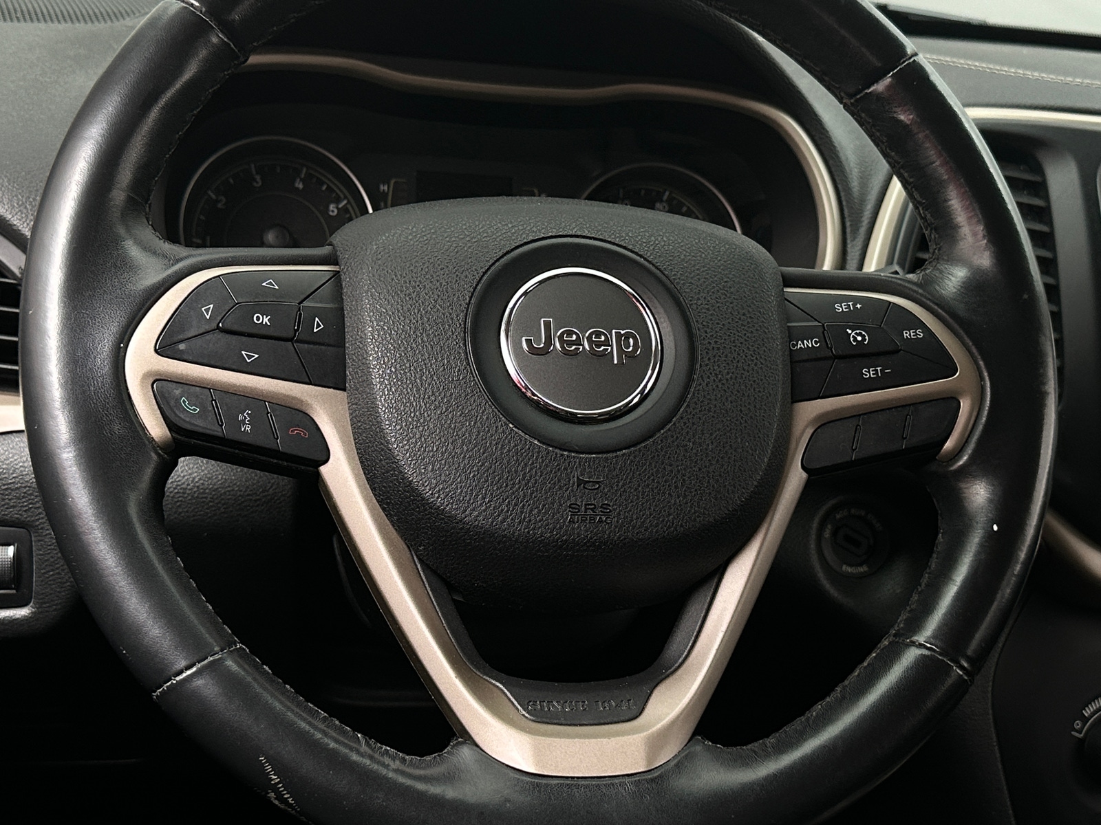 Thumbnail: 2015 Jeep Cherokee - 5