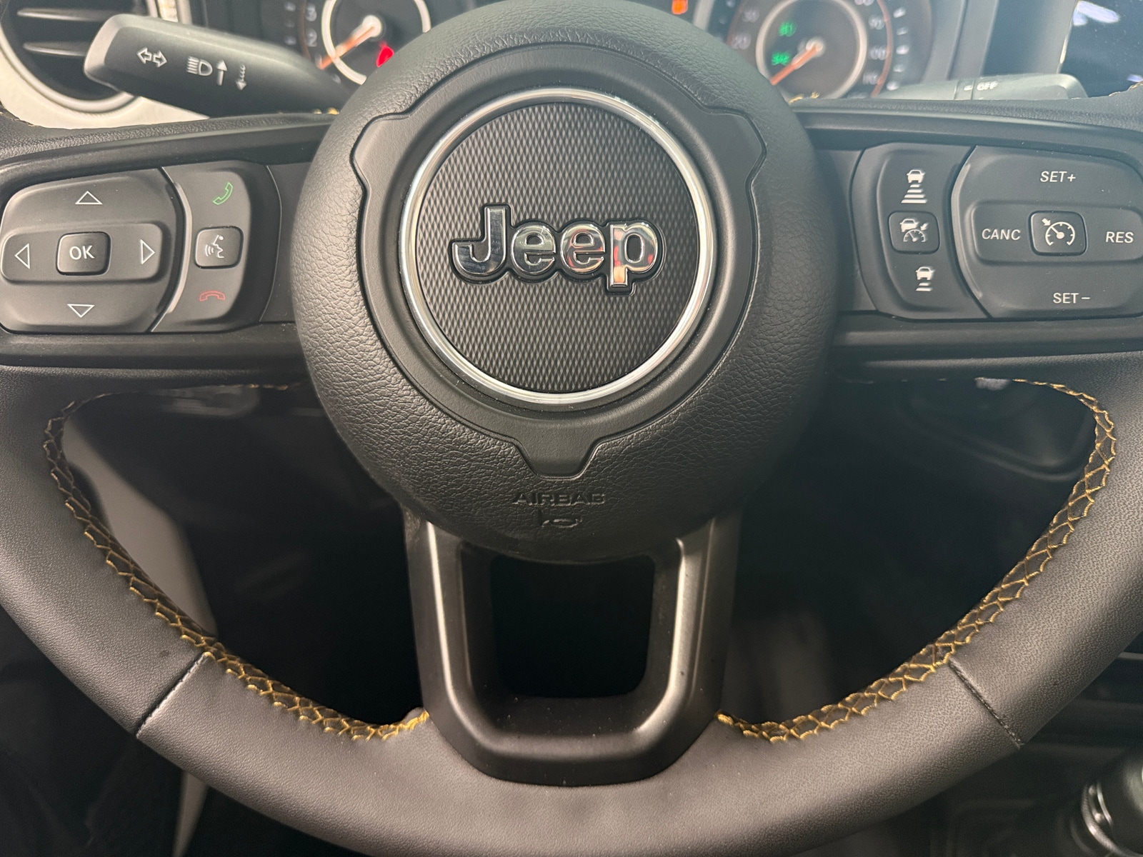 Thumbnail: 2025 Jeep Gladiator - 5