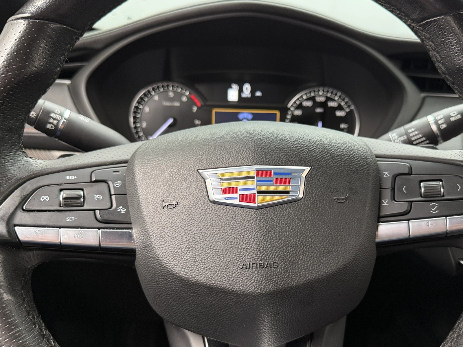 Thumbnail: 2020 Cadillac XT4 - 4
