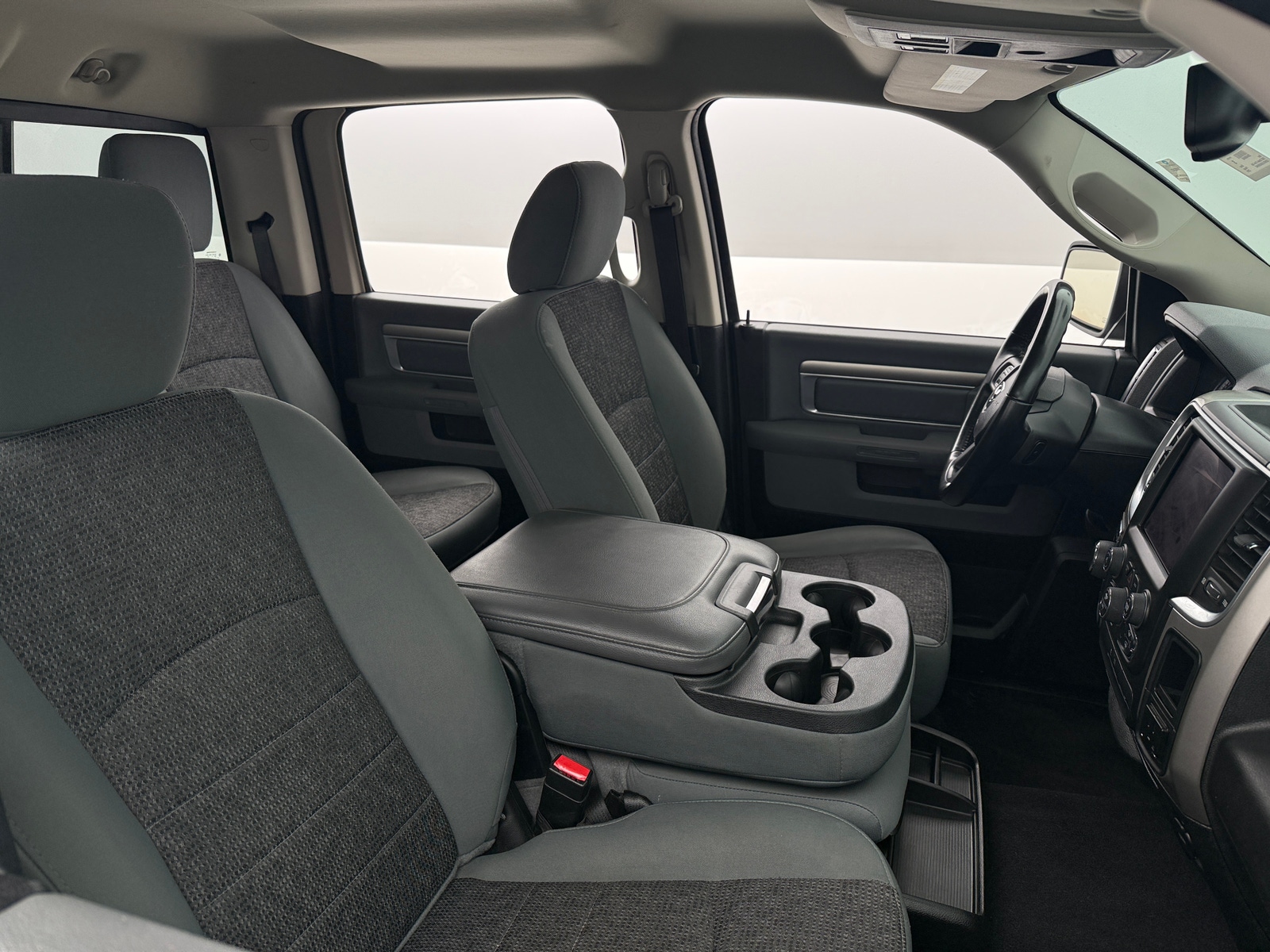 Thumbnail: 2019 RAM 1500 Classic - 2