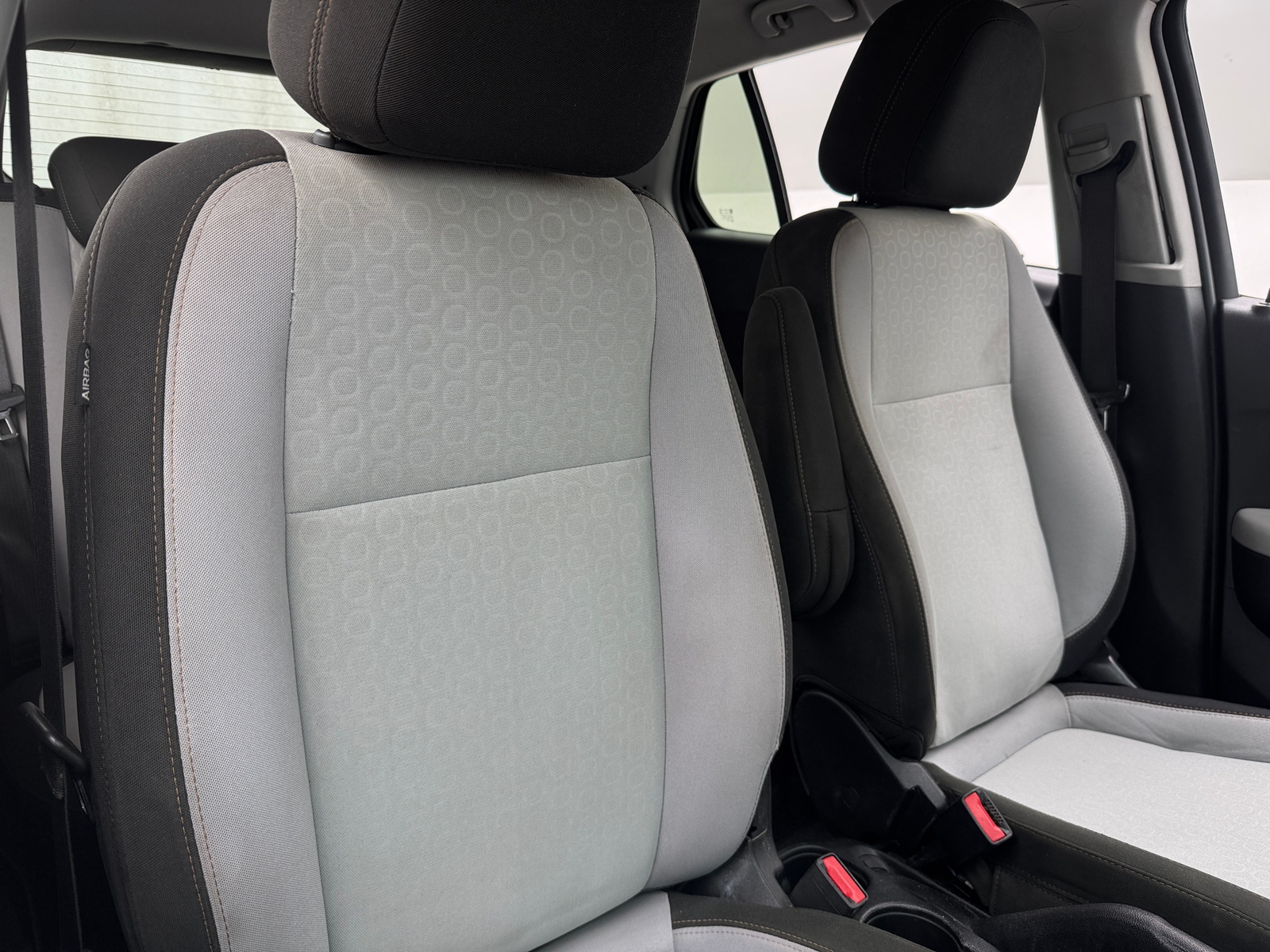 Thumbnail: 2021 Chevrolet Trax - 2