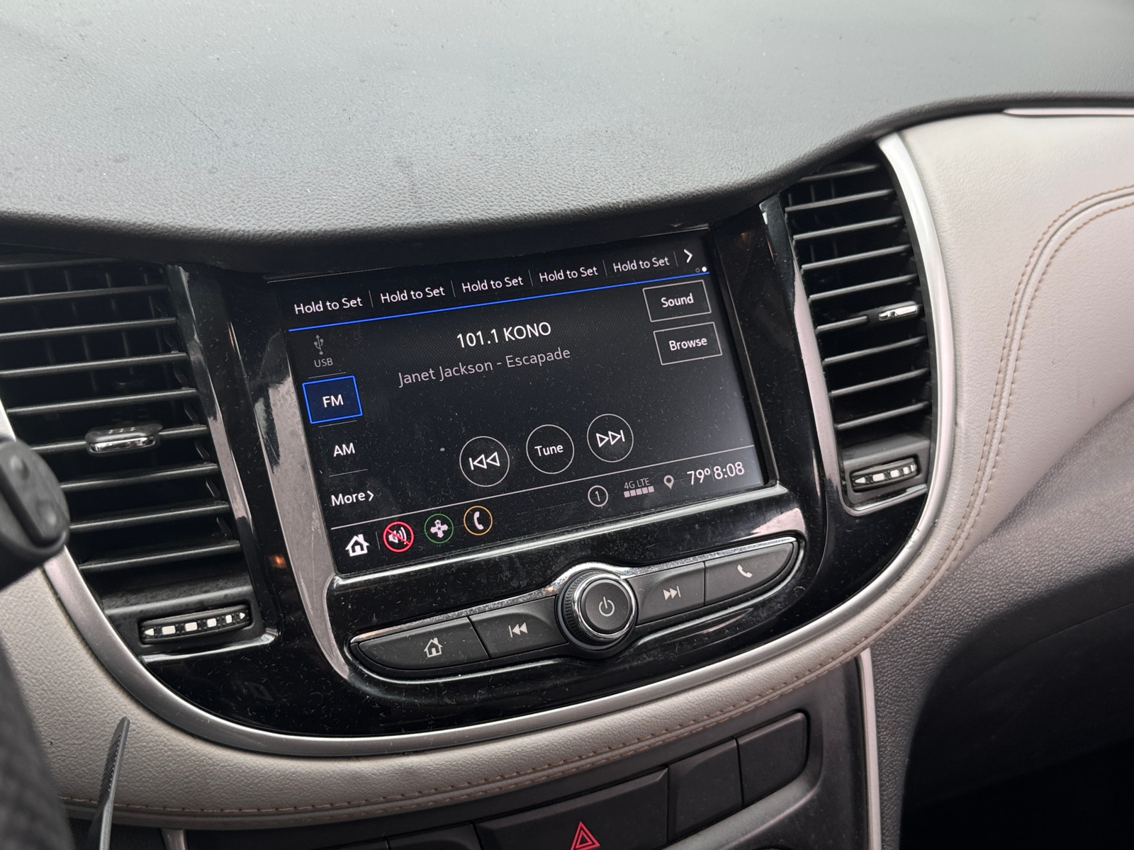 Thumbnail: 2021 Chevrolet Trax - 4