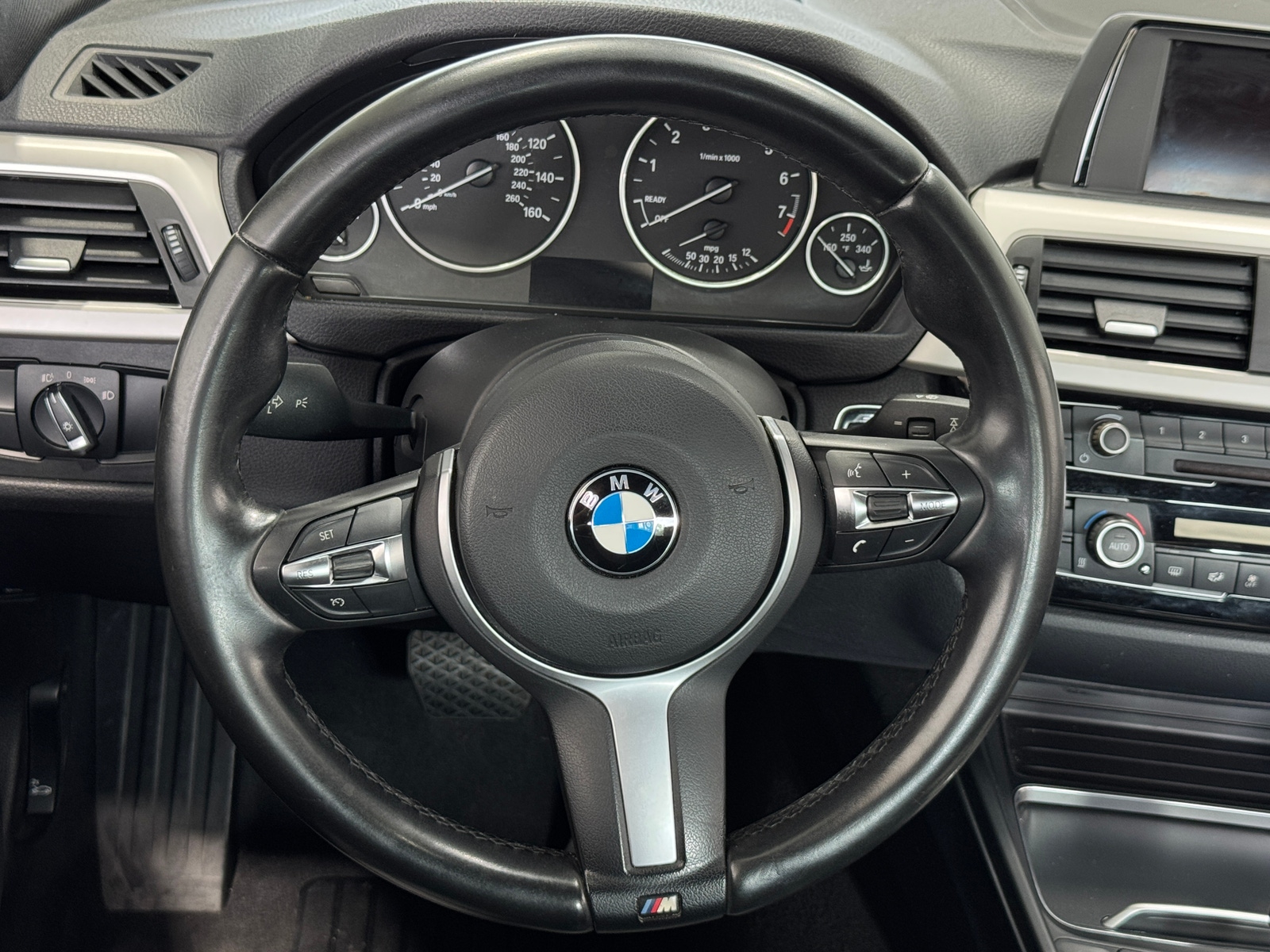 Thumbnail: 2017 BMW 3 Series - 4