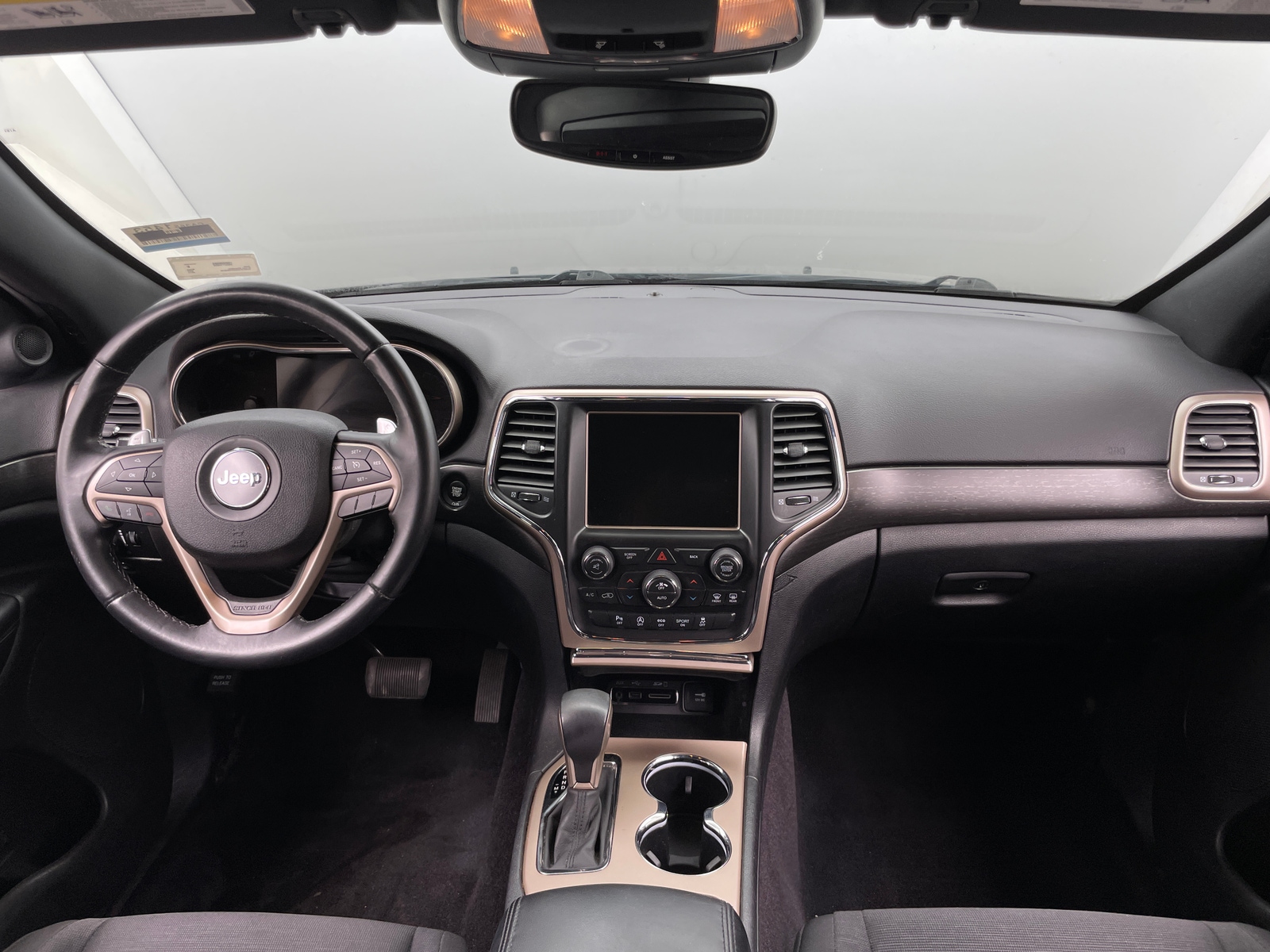 Thumbnail: 2017 Jeep Grand Cherokee - 3