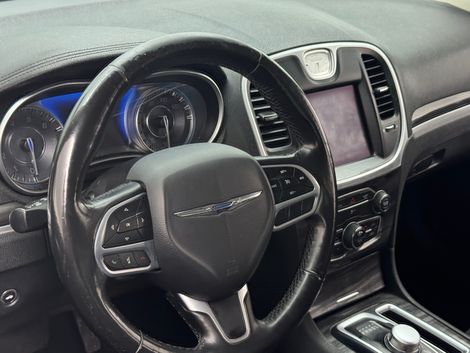Thumbnail: 2021 Chrysler 300 - 5