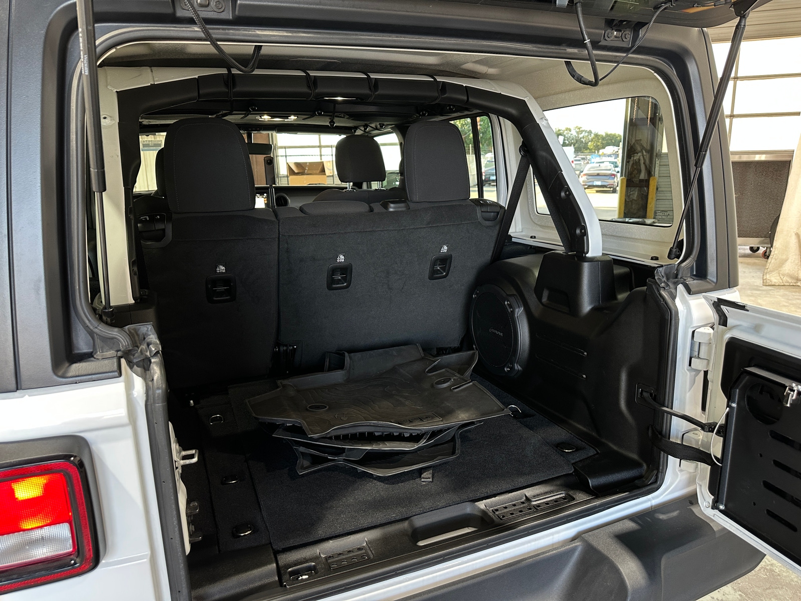 Thumbnail: 2023 Jeep Wrangler - 7