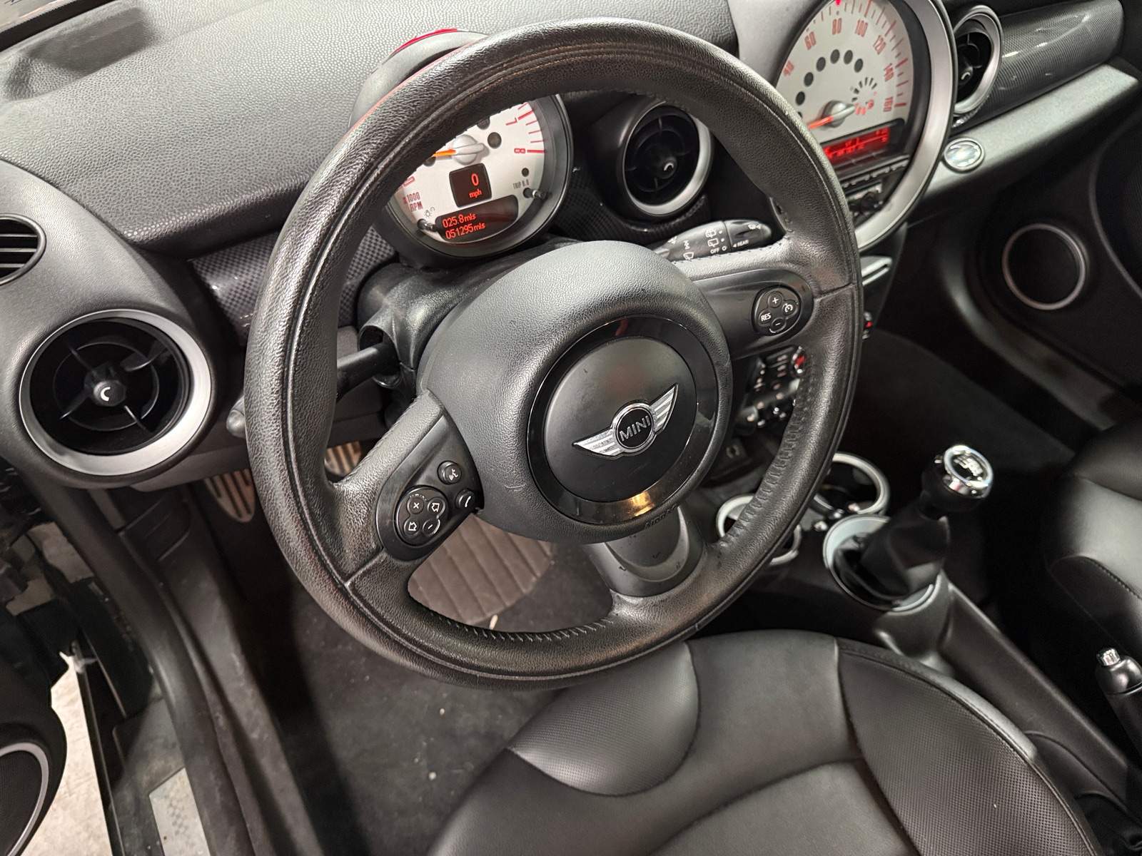 Thumbnail: 2013 MINI Cooper Hardtop - 4