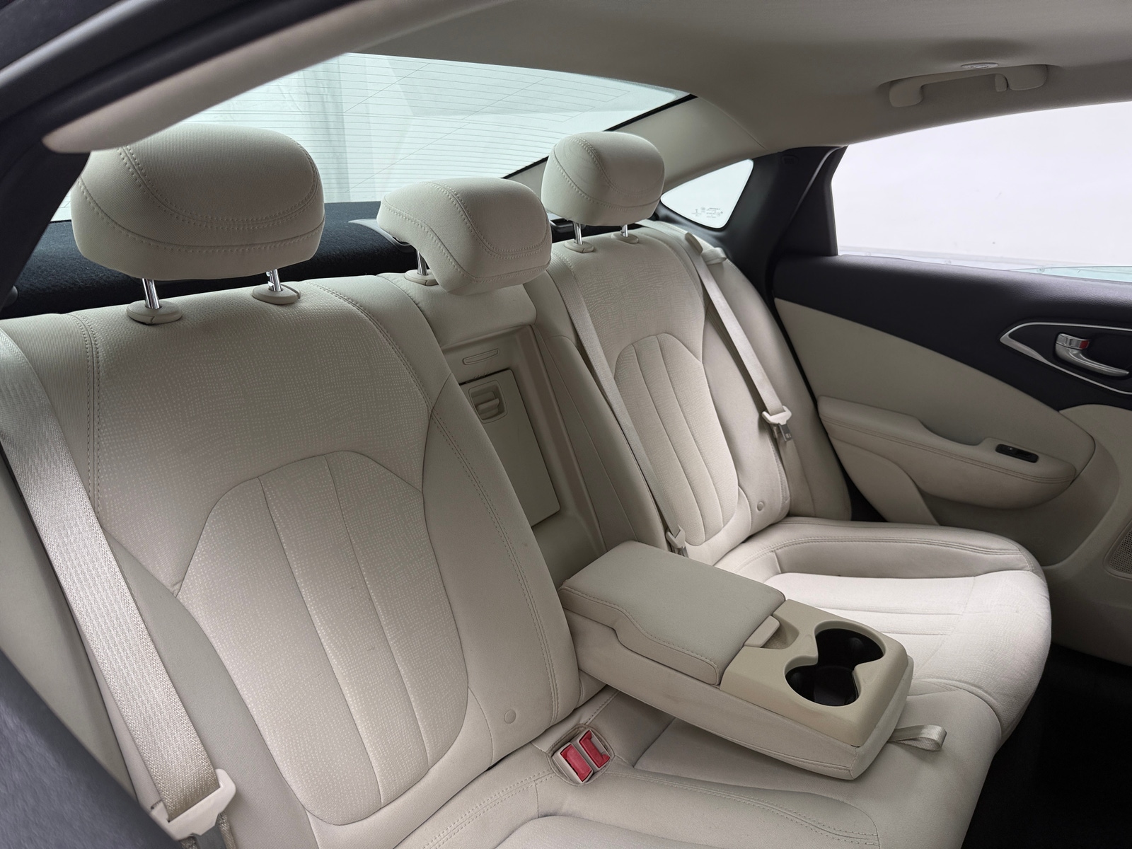 Thumbnail: 2015 Chrysler 200 - 6