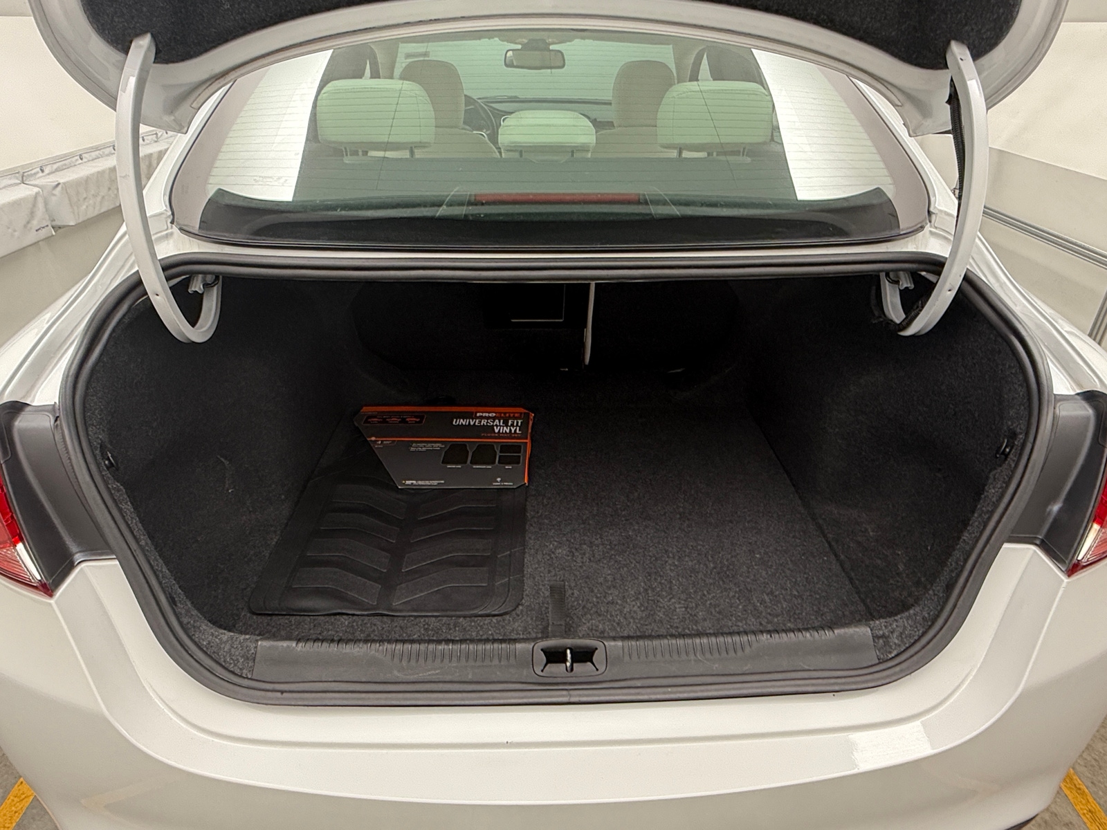 Thumbnail: 2015 Chrysler 200 - 7