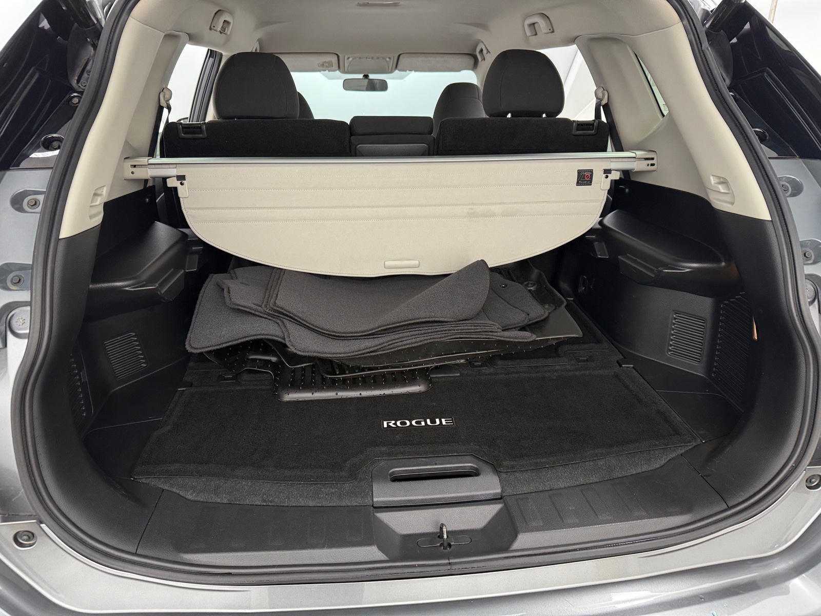 Thumbnail: 2016 Nissan Rogue - 7