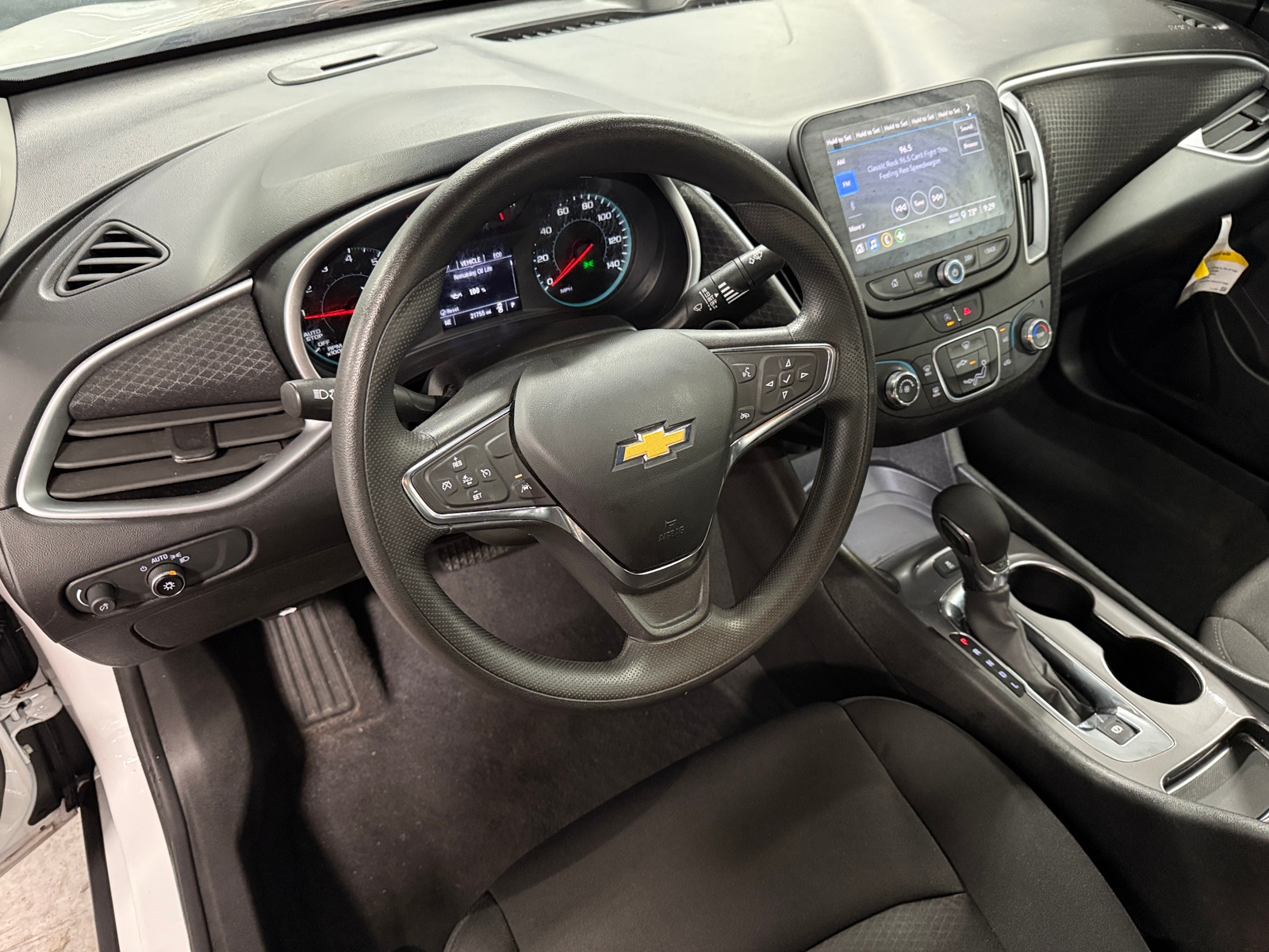 Thumbnail: 2023 Chevrolet Malibu - 5