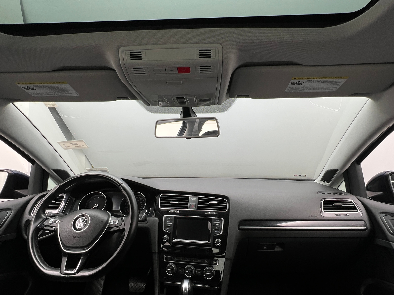 Thumbnail: 2015 Volkswagen Golf - 2