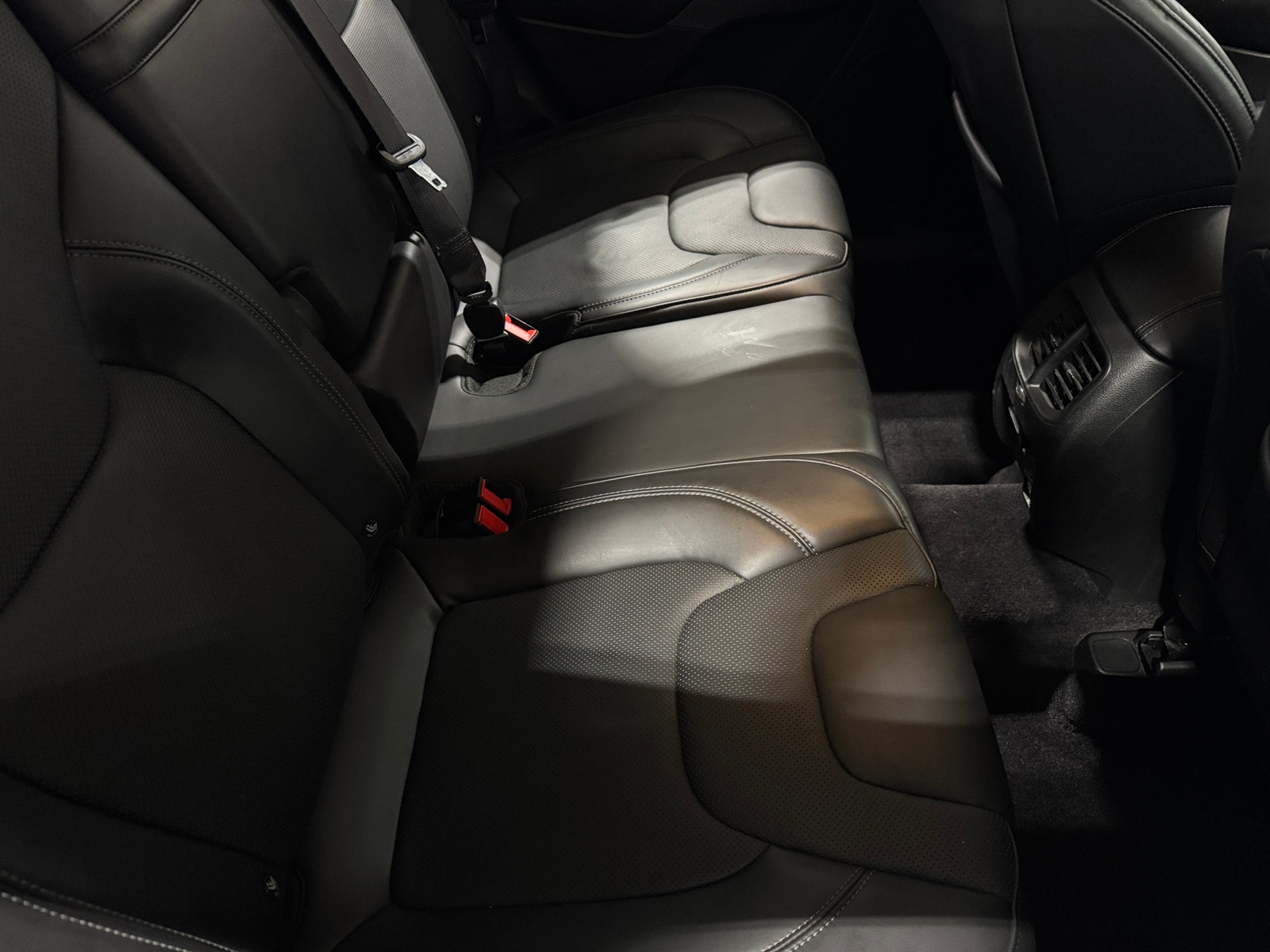 Thumbnail: 2019 Jeep Cherokee - 5
