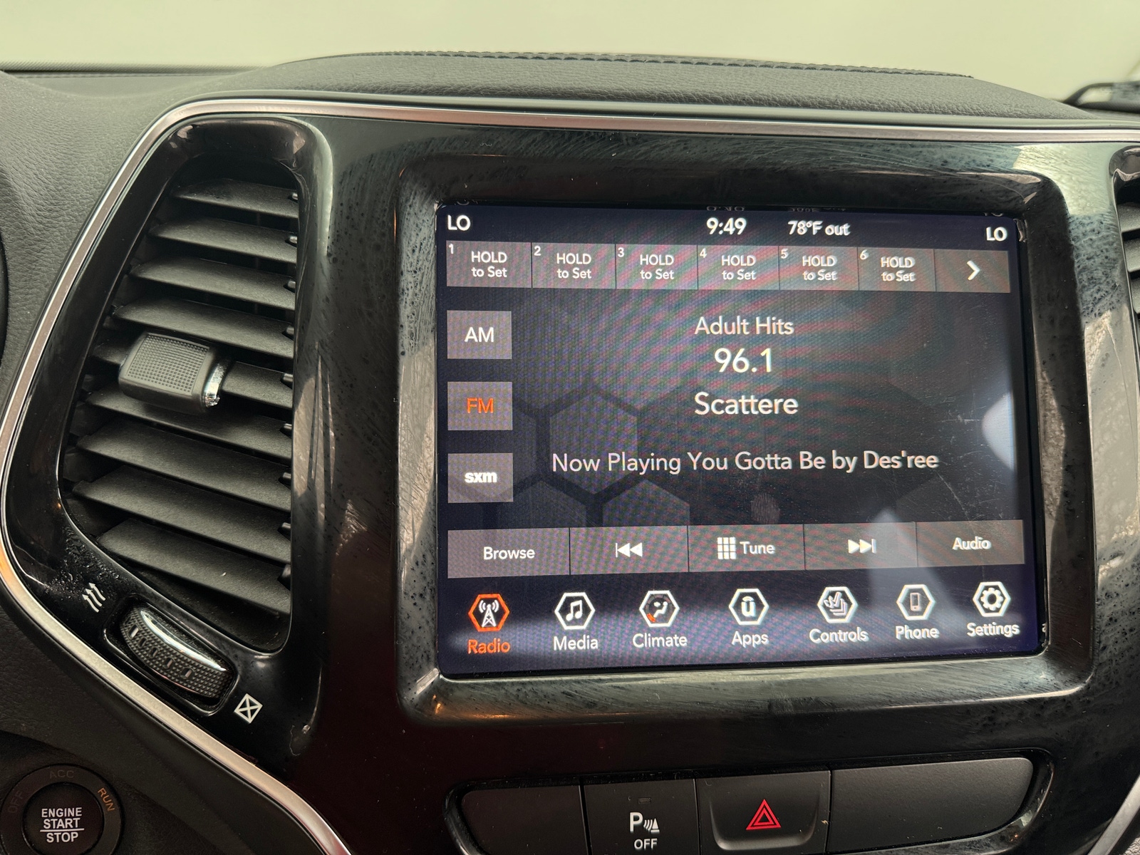 Thumbnail: 2019 Jeep Cherokee - 3