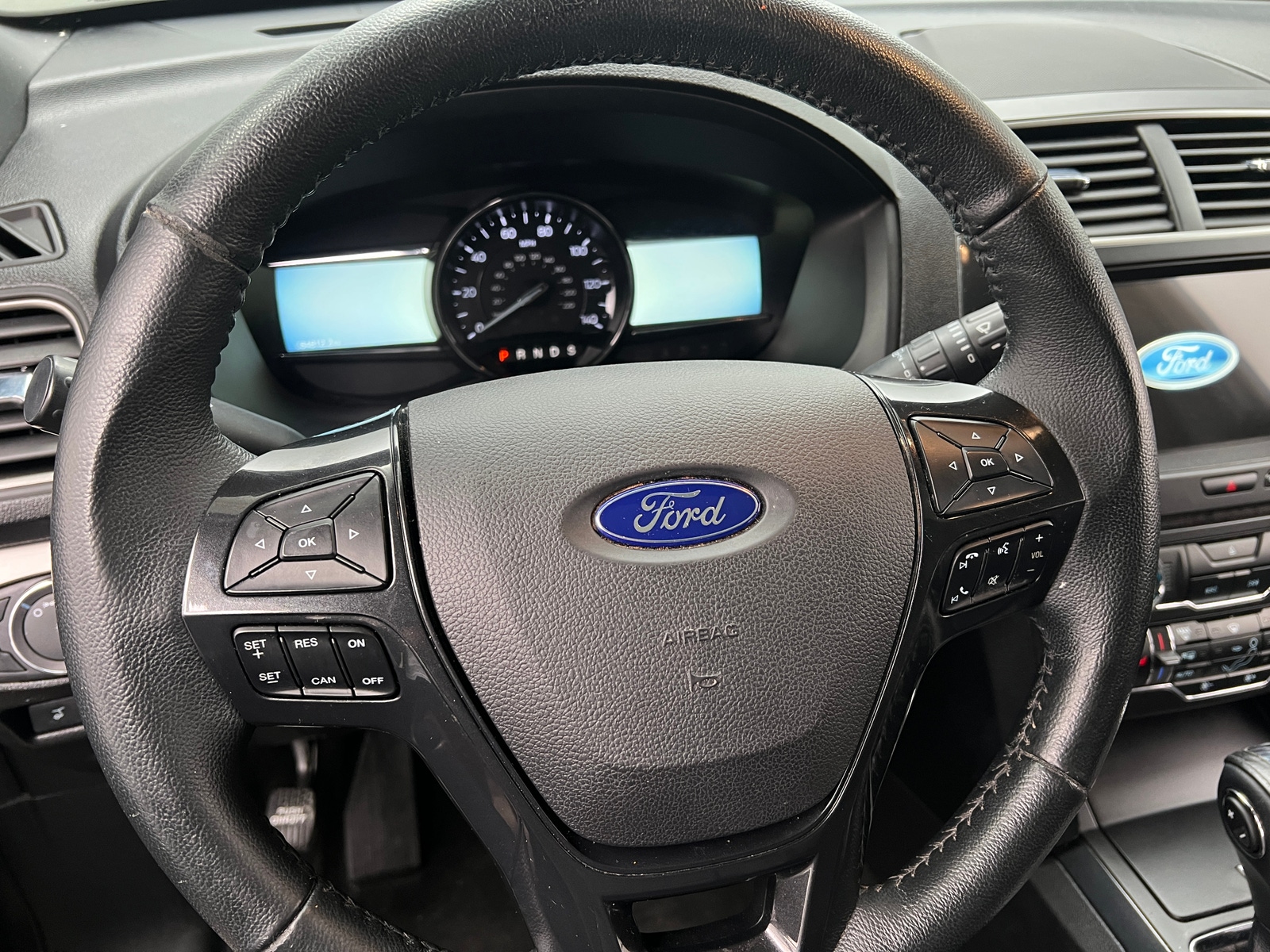 Thumbnail: 2018 Ford Explorer - 5
