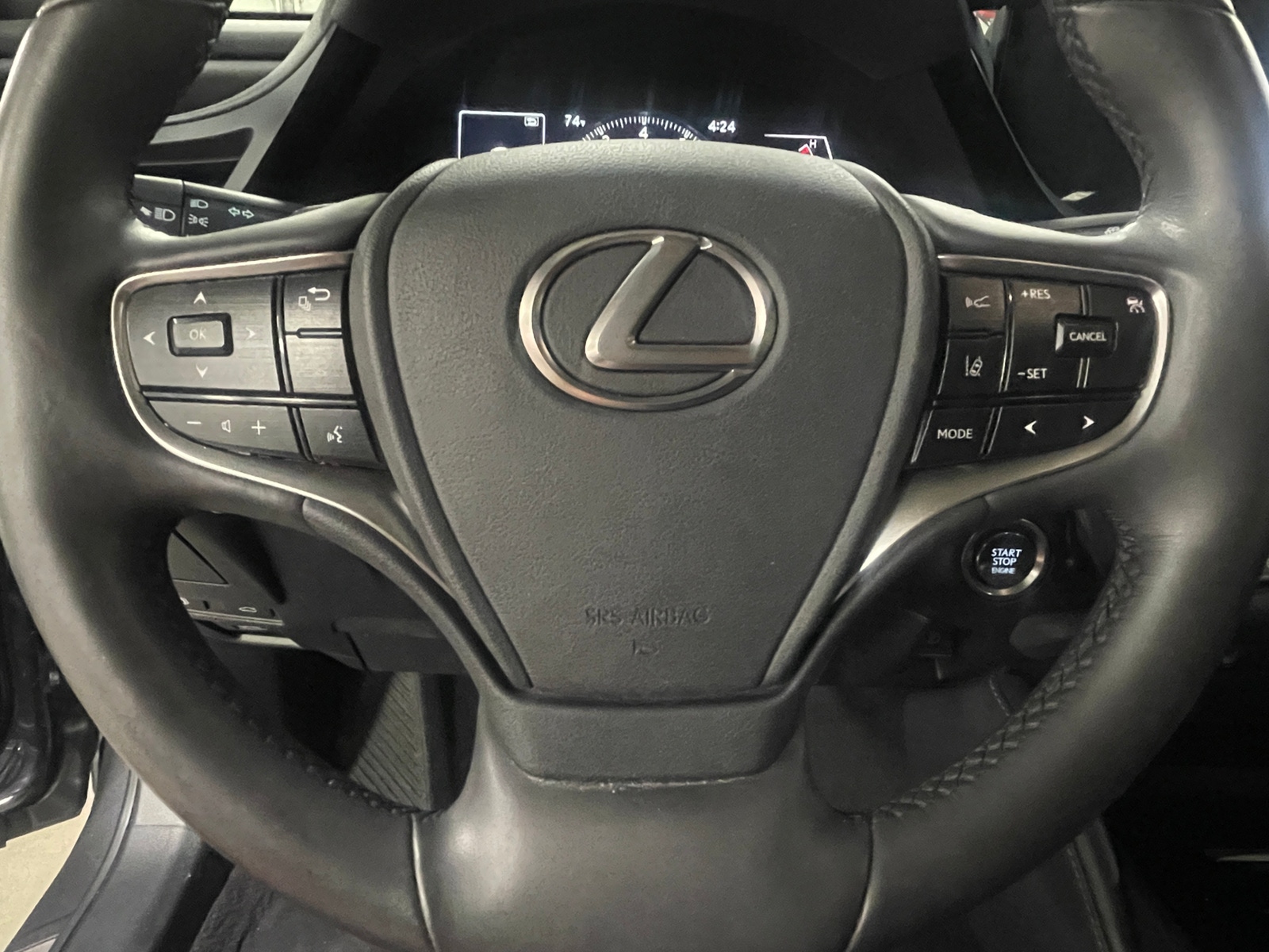 Thumbnail: 2023 Lexus ES - 4