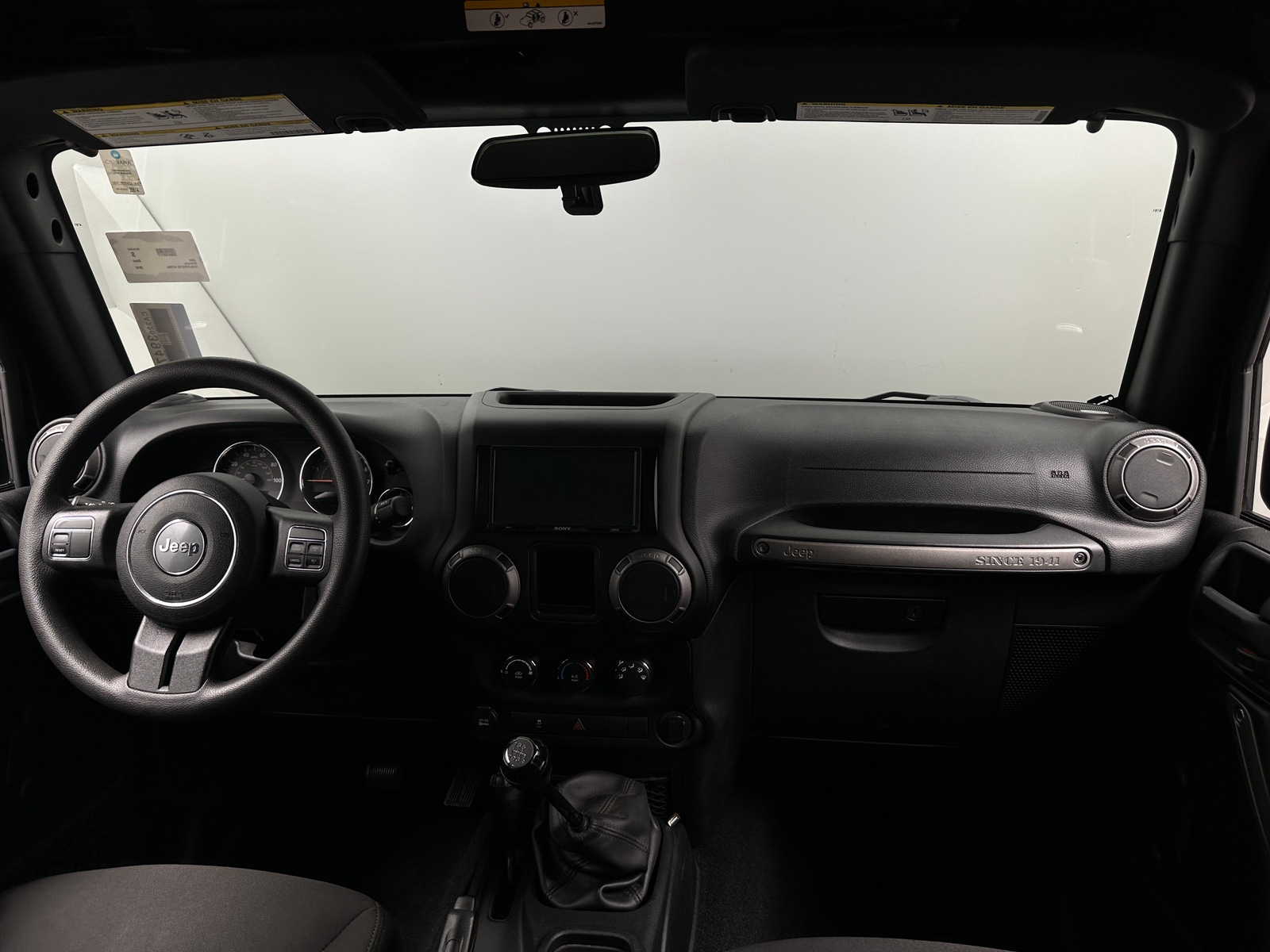 Thumbnail: 2016 Jeep Wrangler - 3