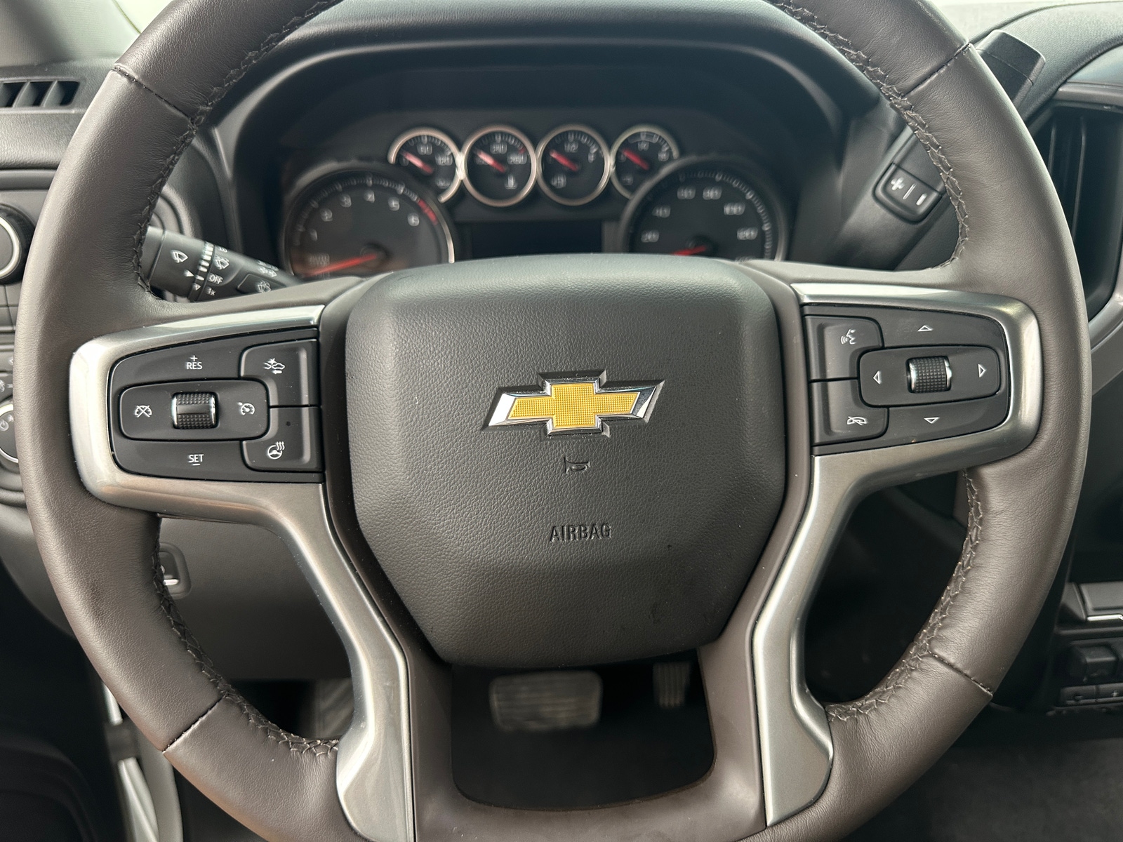 Thumbnail: 2021 Chevrolet Silverado 1500 - 5