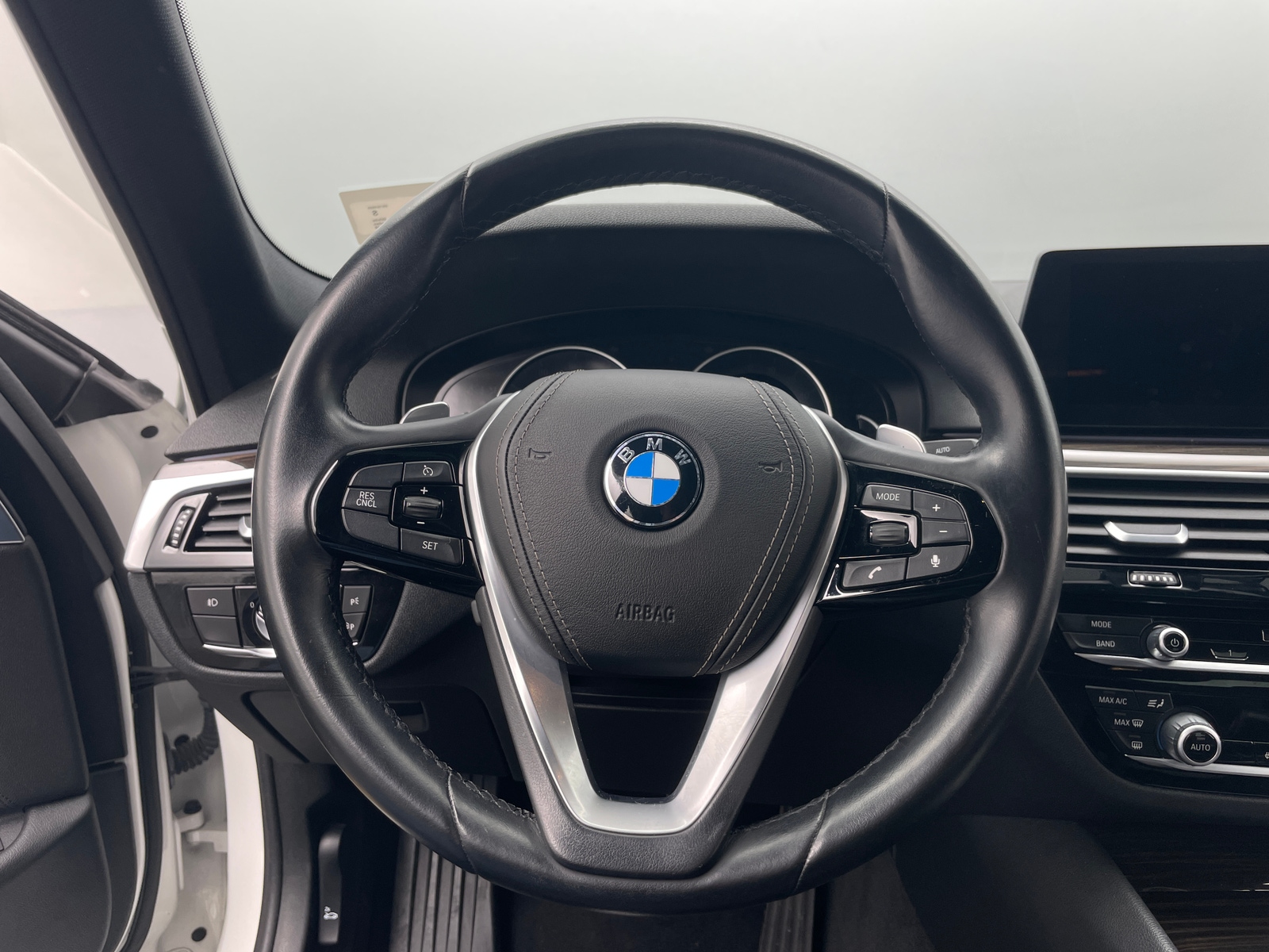 Thumbnail: 2018 BMW 5 Series - 4